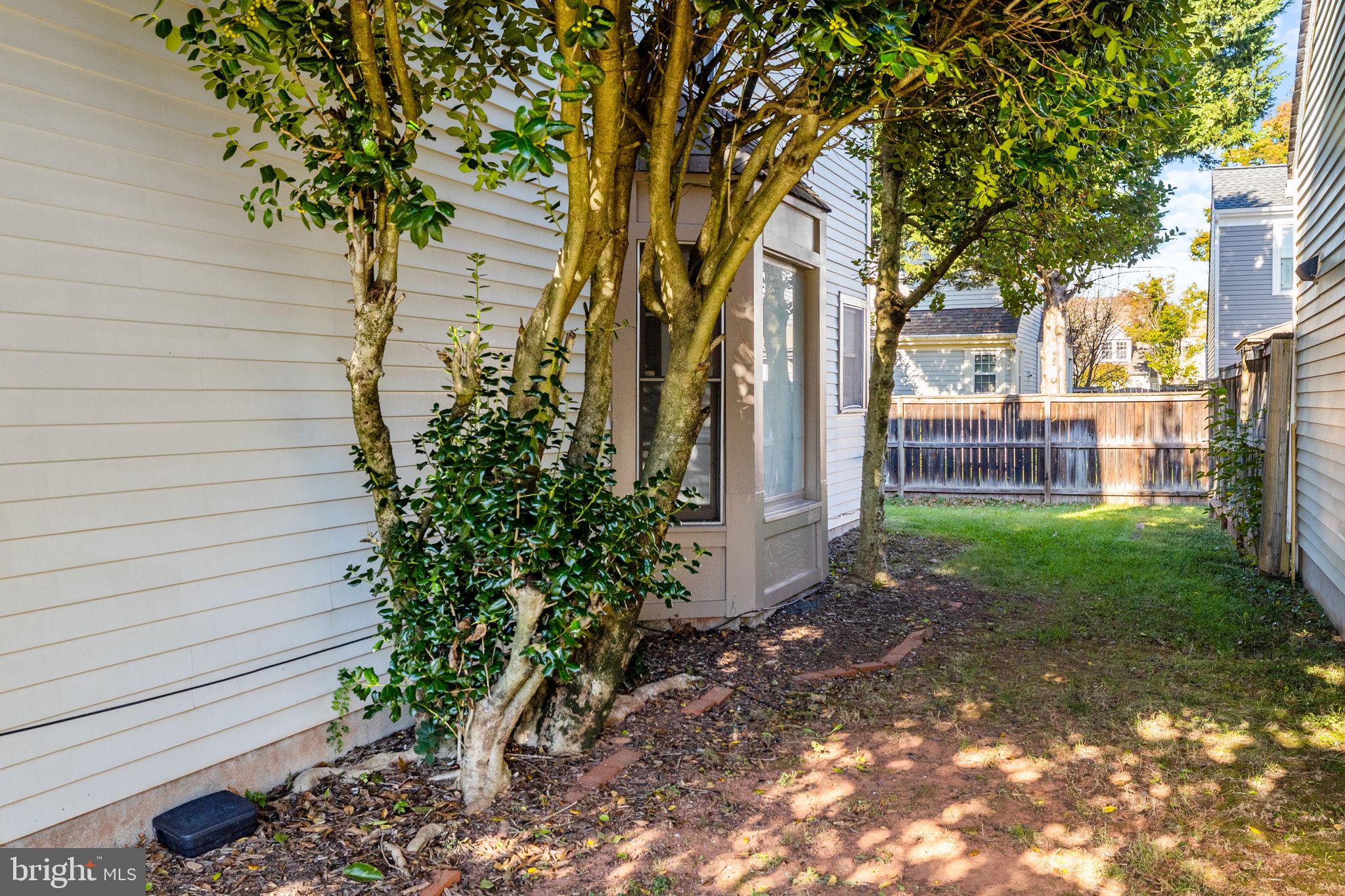 WOODLAND VILLAGE - Residential