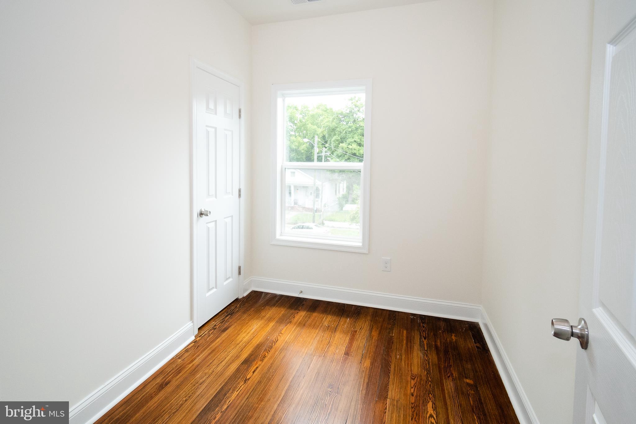 CHESTNUT HILLS - Residential