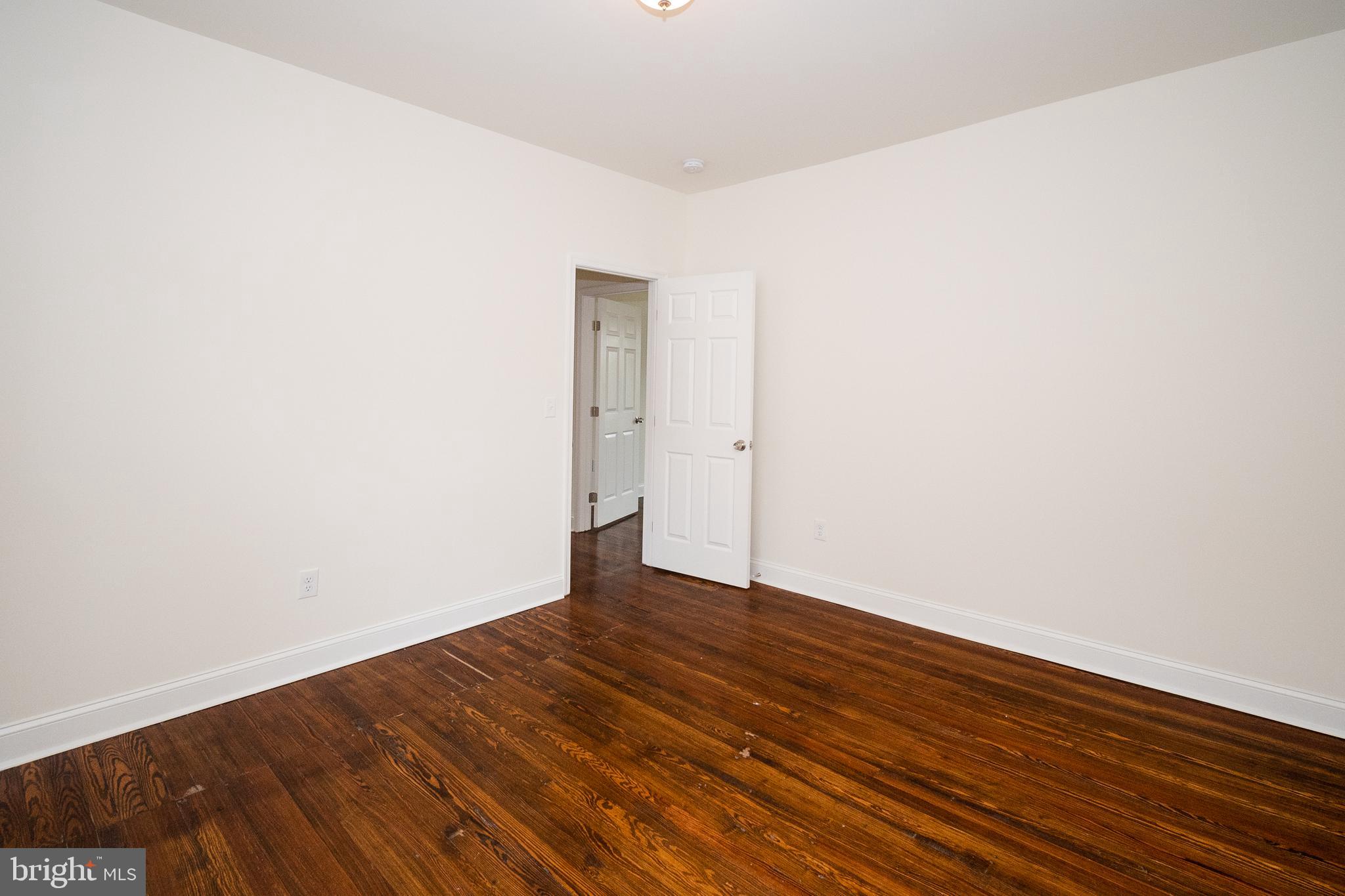 CHESTNUT HILLS - Residential