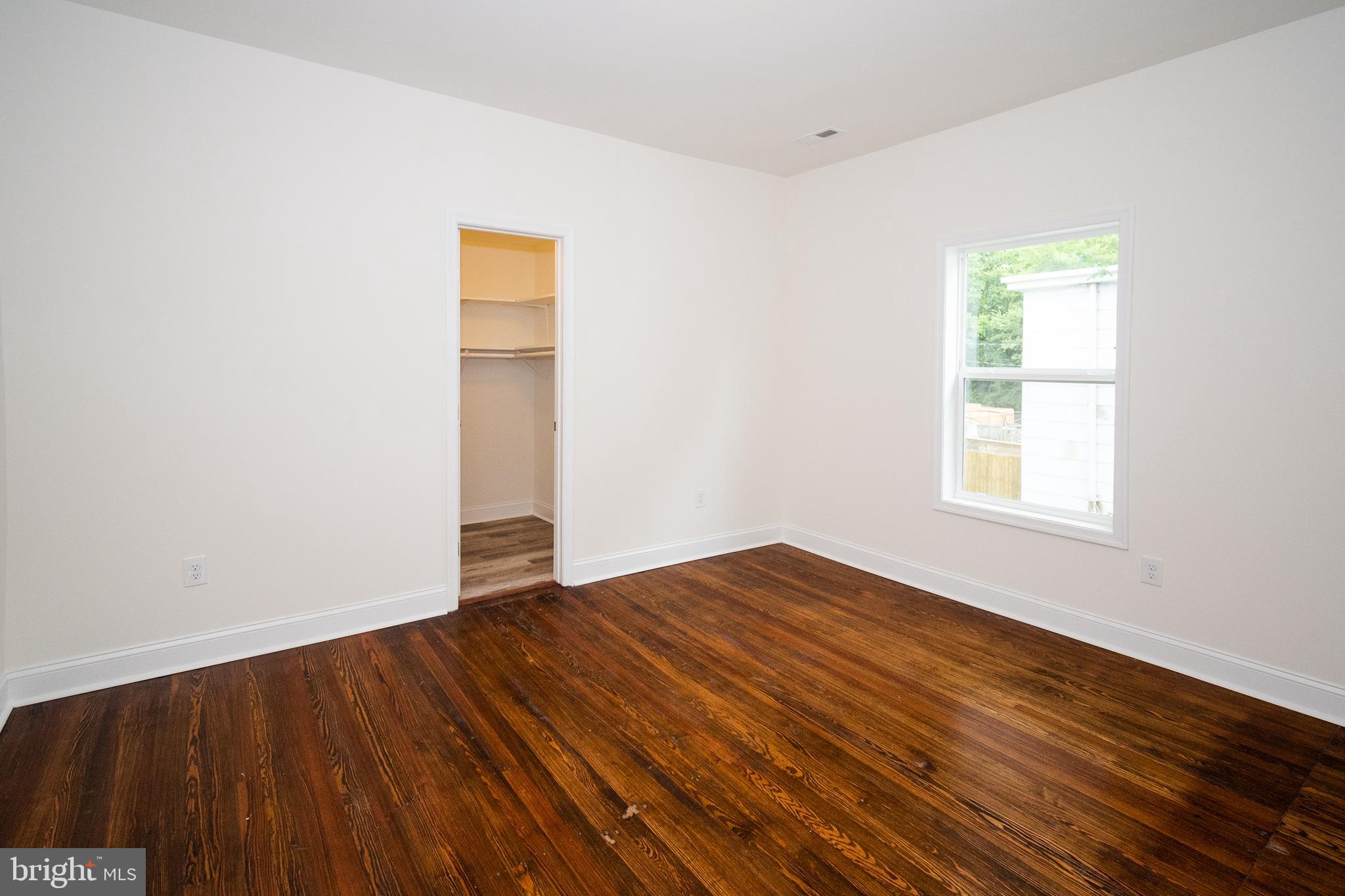 CHESTNUT HILLS - Residential