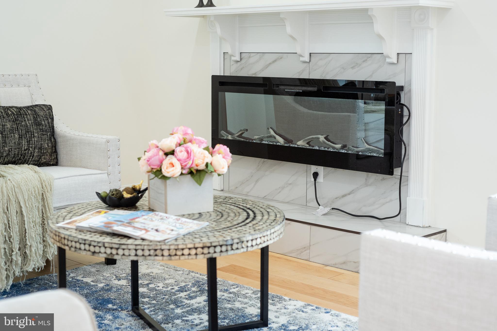 CHESTNUT HILLS - Residential