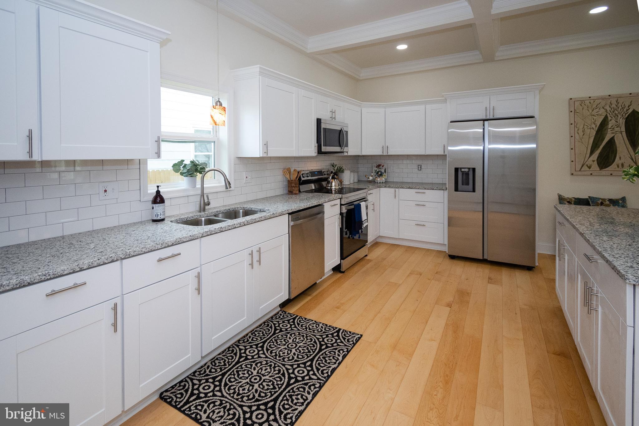 CHESTNUT HILLS - Residential