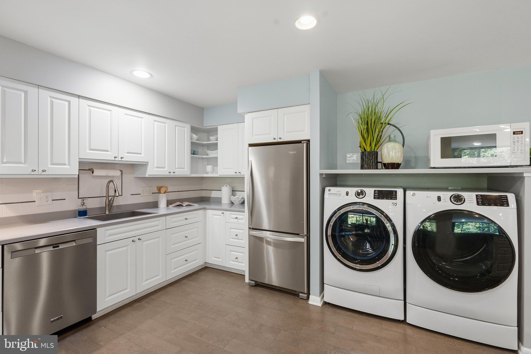 4956 SENTINEL DRIVE 9-402
