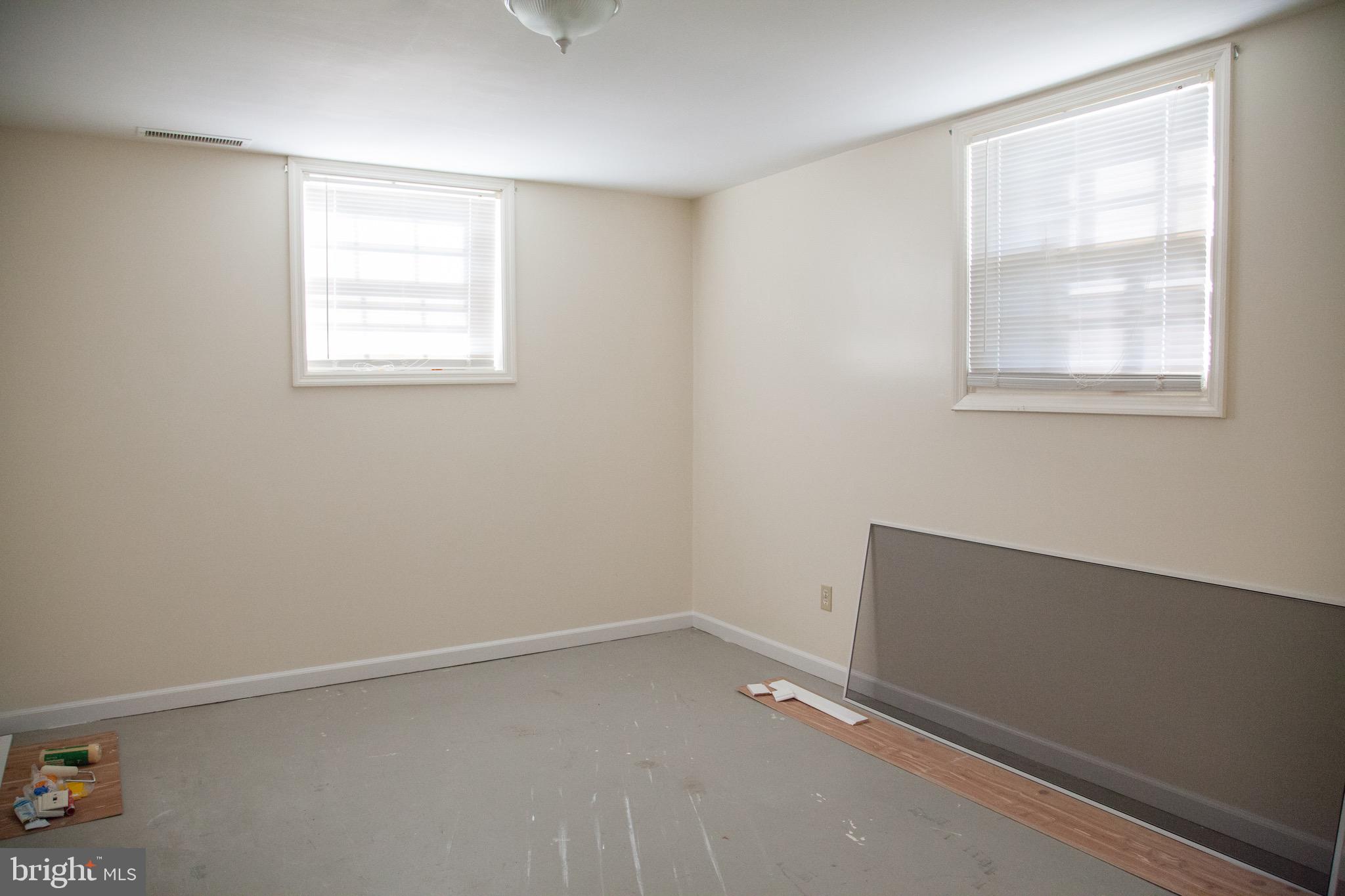 SPOTSWOOD ESTATES - Residential Lease