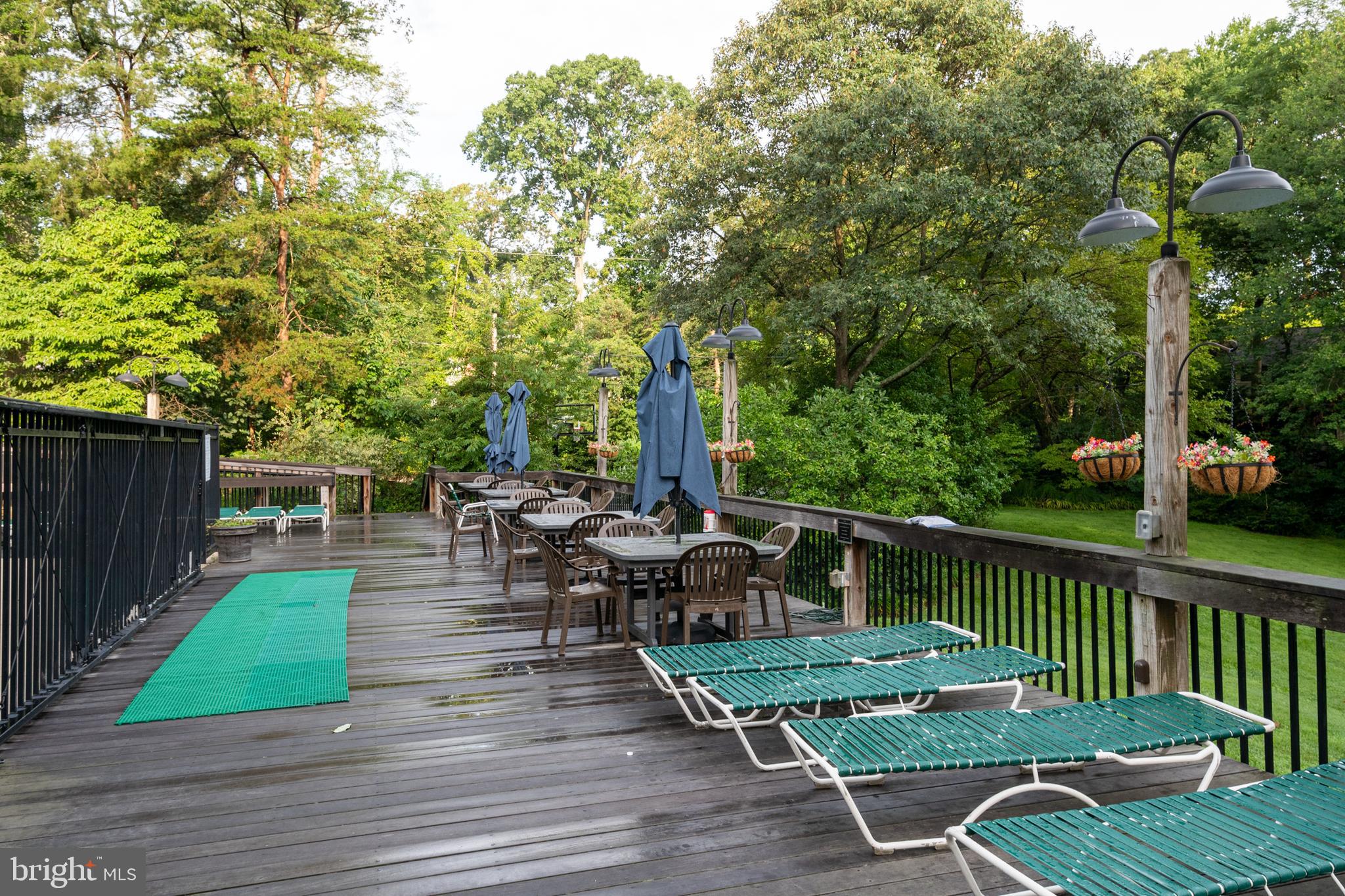 FAIR OAKS ON THE MAGOTHY - Residential