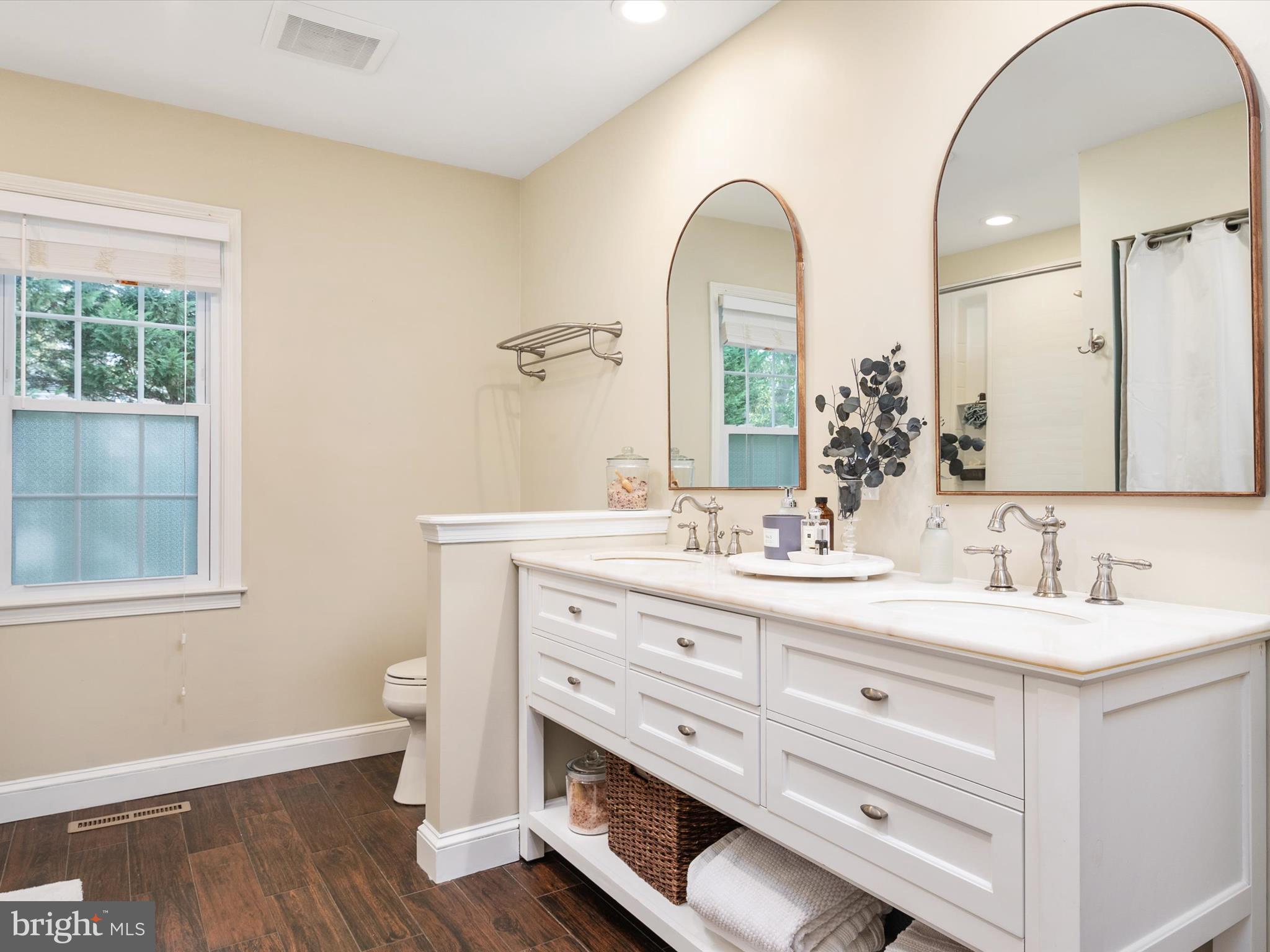 FAIR OAKS ON THE MAGOTHY - Residential