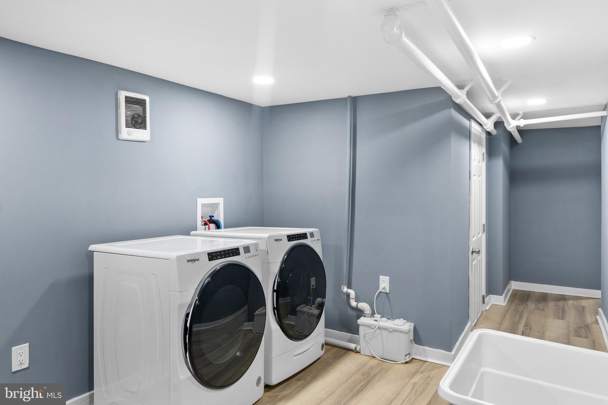 SPRUCE HILL - Residential