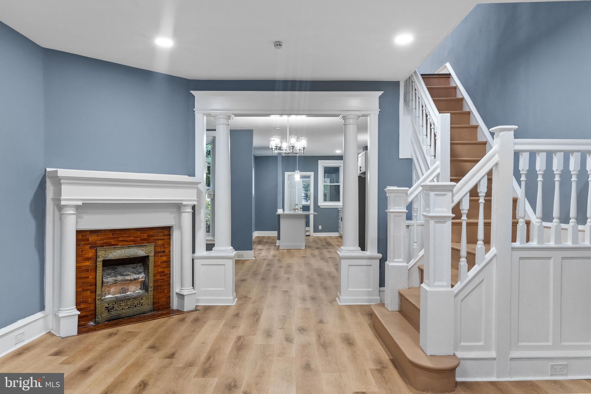 SPRUCE HILL - Residential