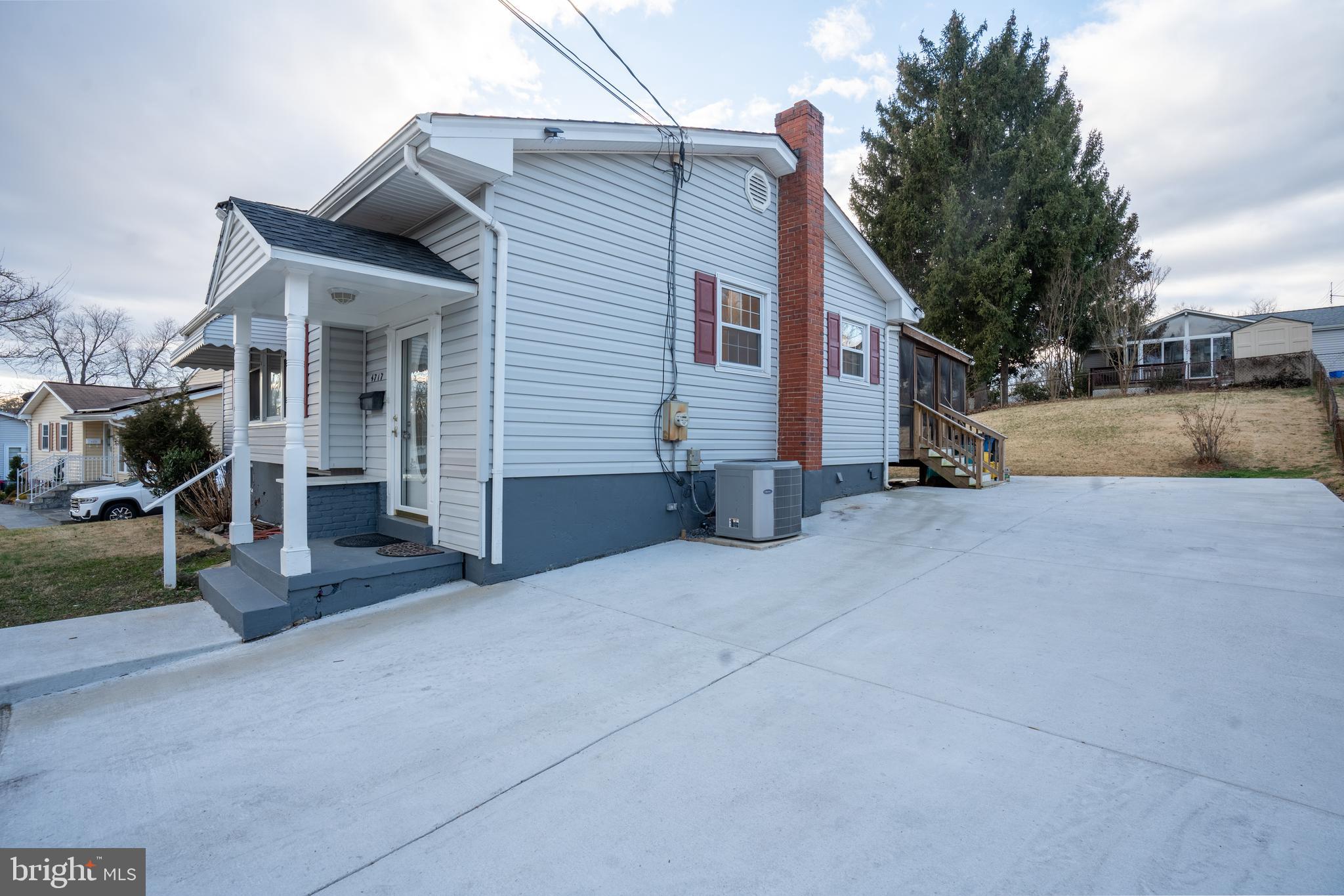 ASPEN HILL PARK - Residential