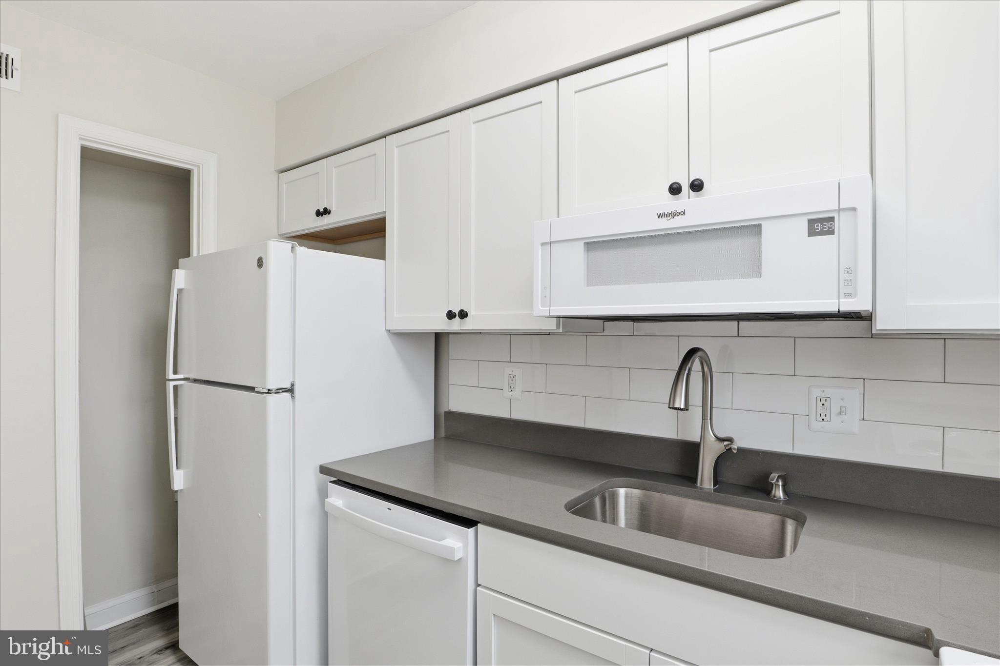 COMMONS OF ARLINGTON - Residential