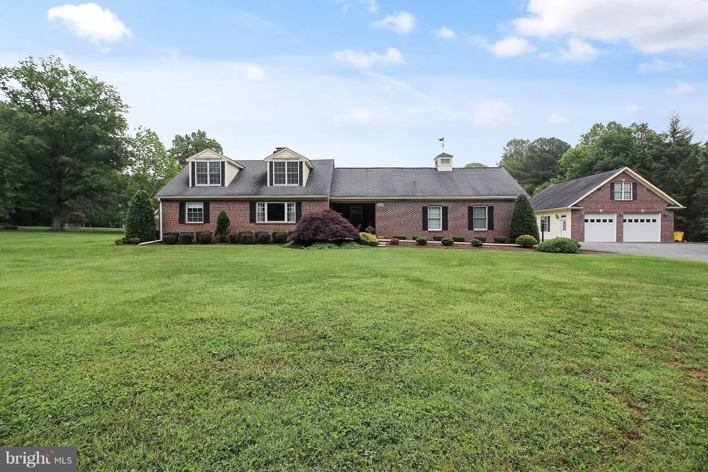 16301 Old Orchard Road, Silver Spring, MD 20905