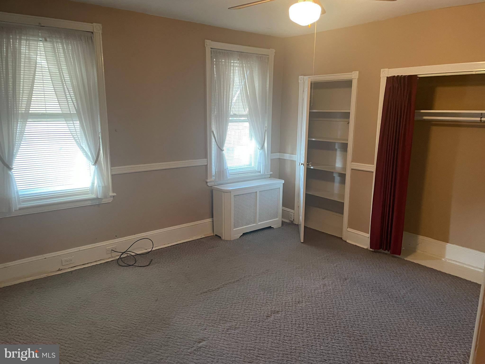 BRIDESBURG - Residential