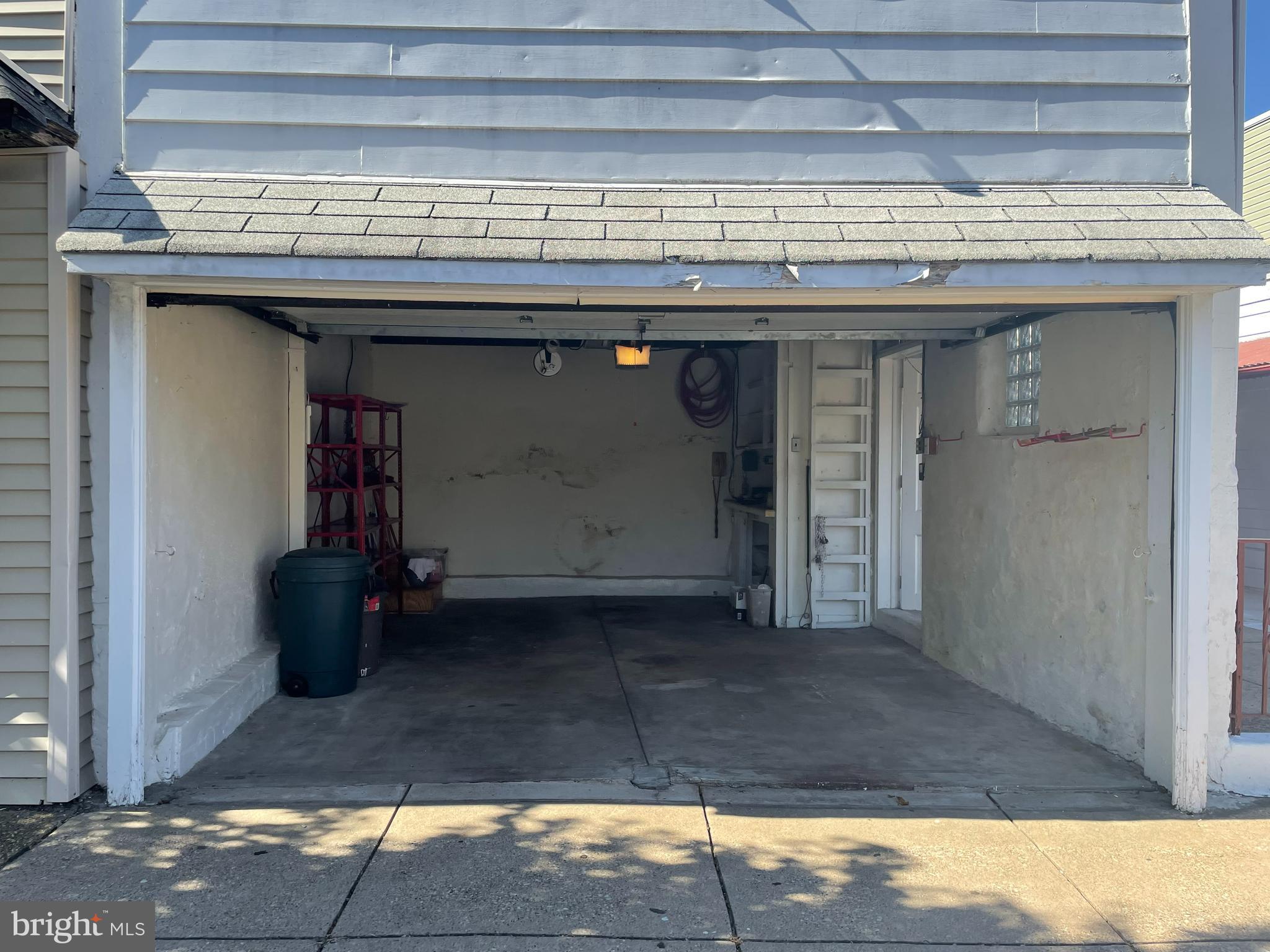 BRIDESBURG - Residential