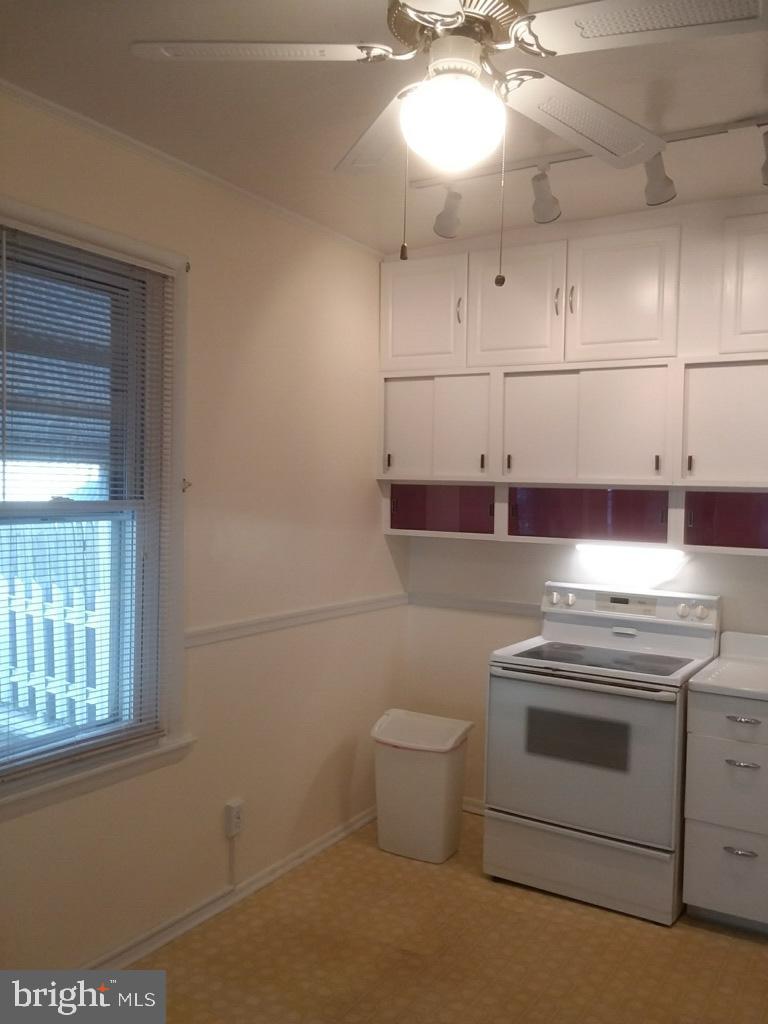 BRIDESBURG - Residential