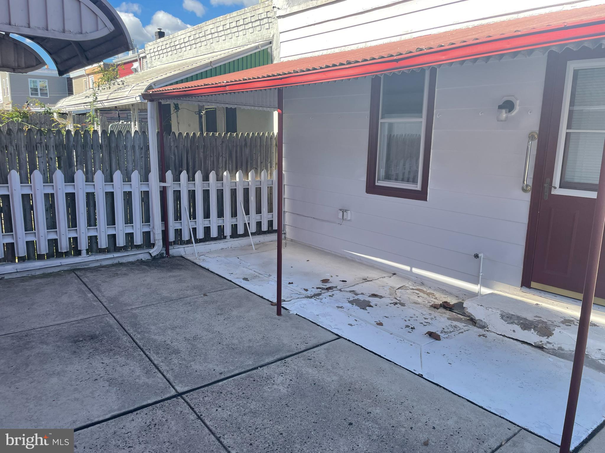 BRIDESBURG - Residential