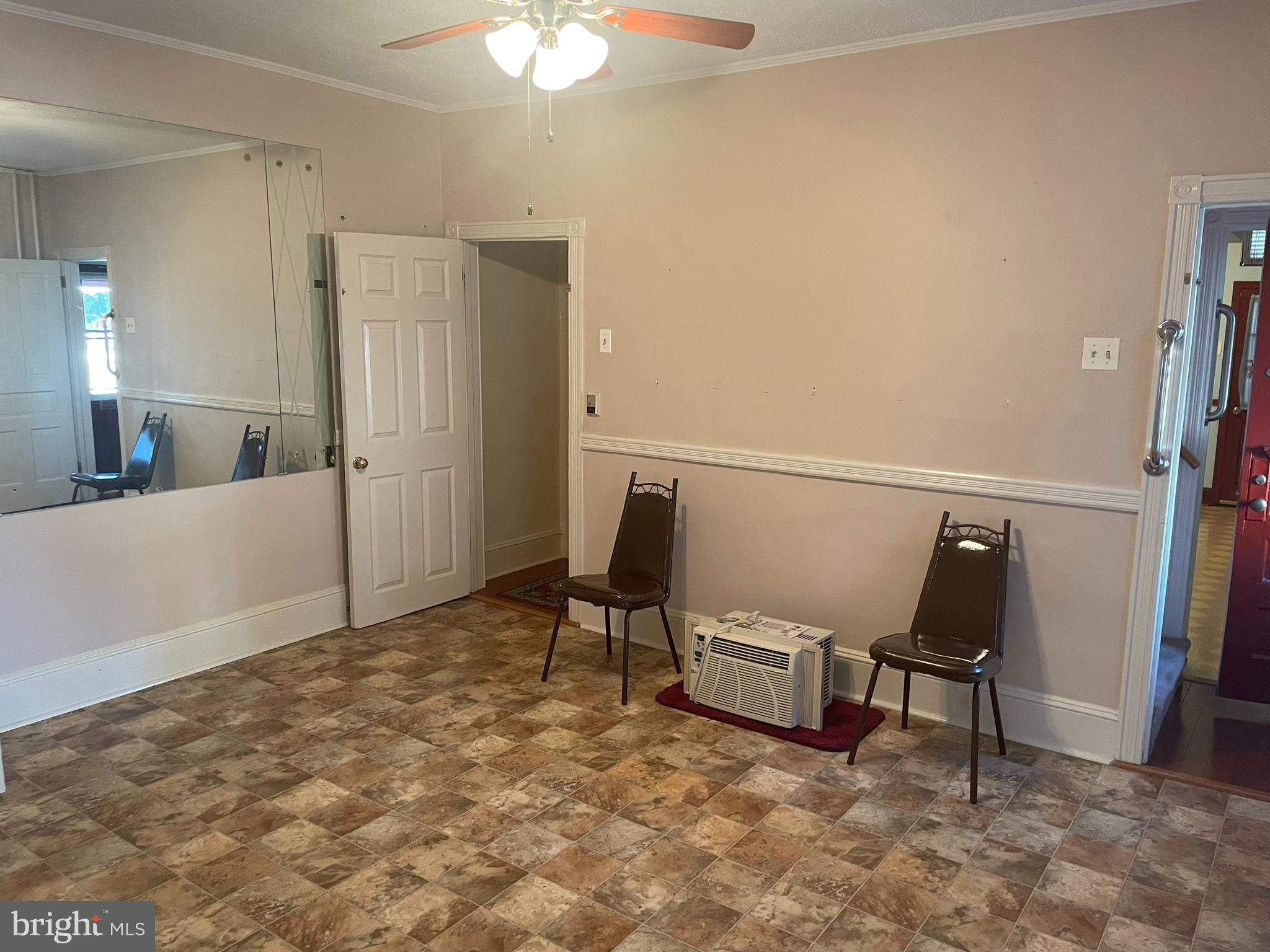 BRIDESBURG - Residential