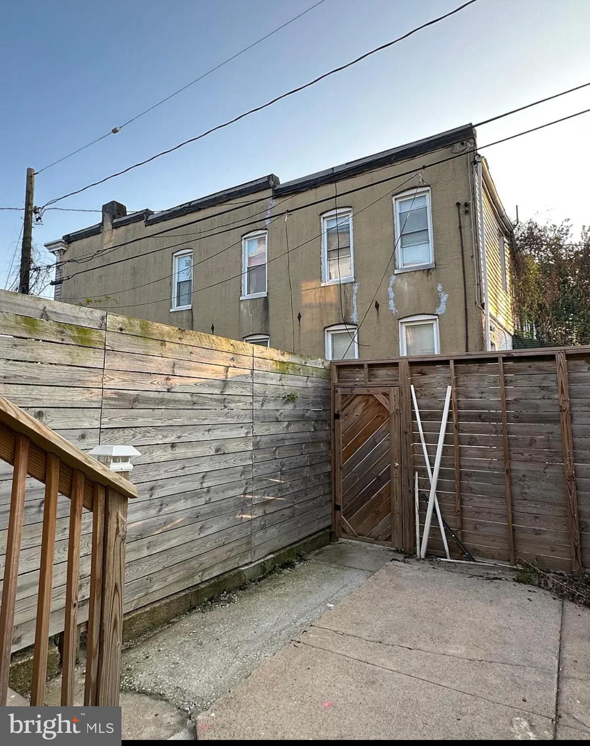 MONDAWMIN - Residential