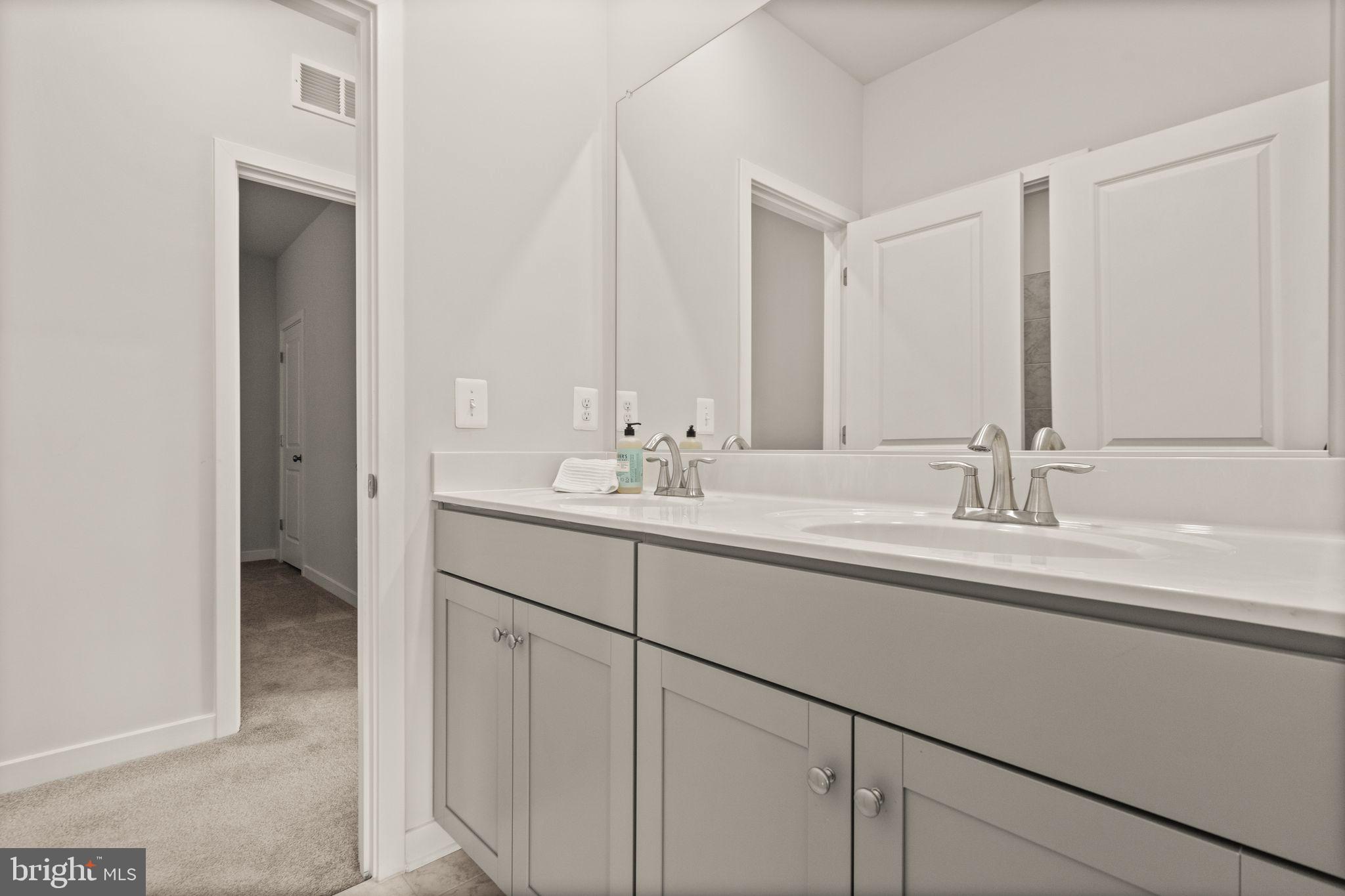 CLEVENGER CORNER VILLAGE - Residential