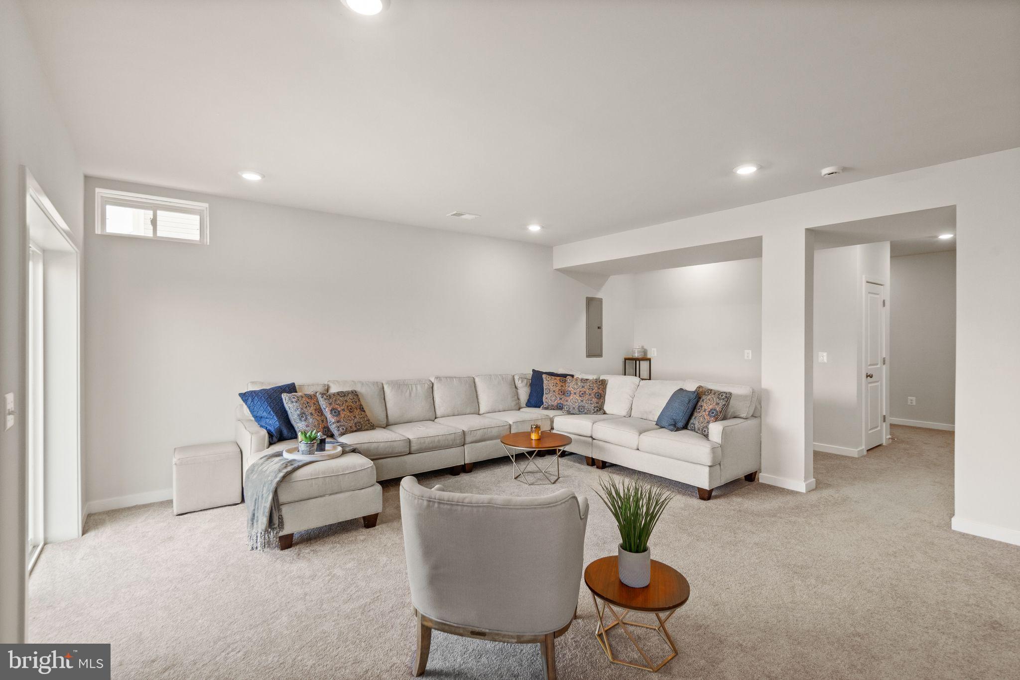 CLEVENGER CORNER VILLAGE - Residential