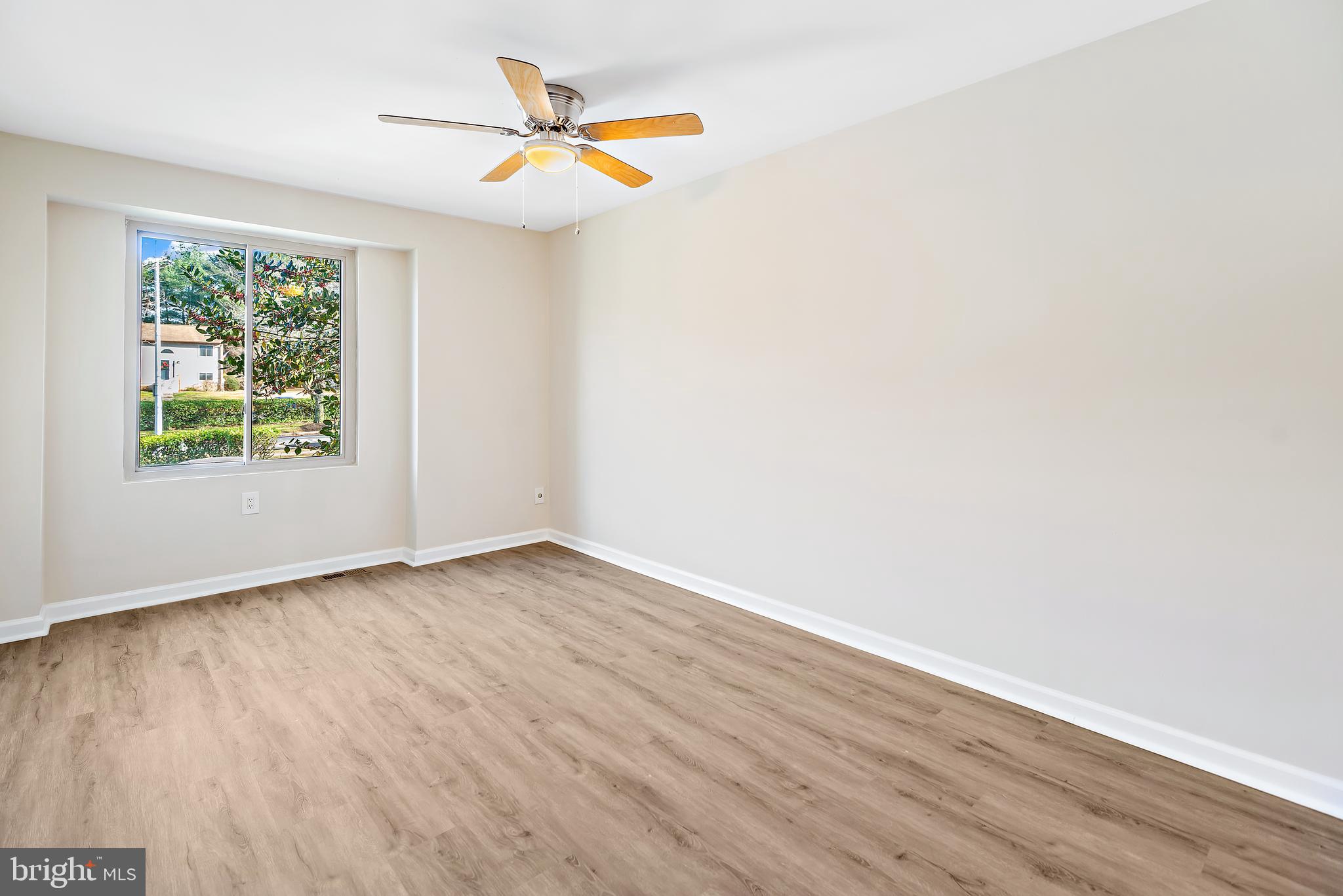 ULMSTEAD GARDENS - Residential