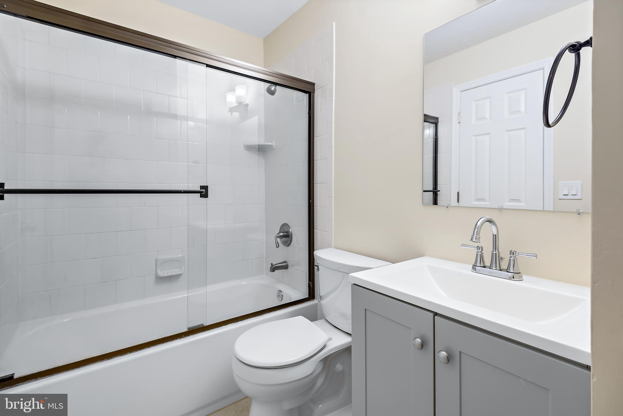 ULMSTEAD GARDENS - Residential