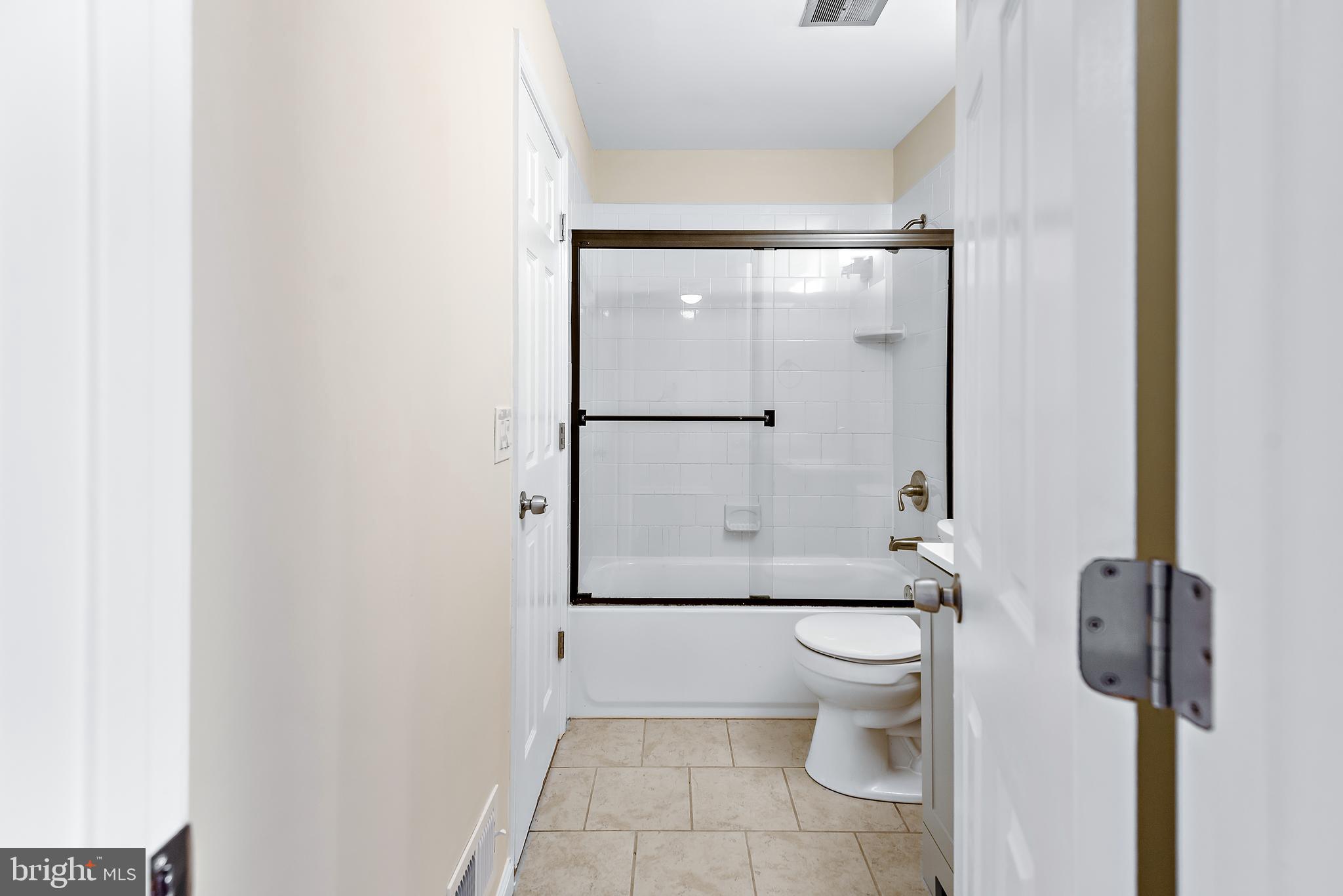 ULMSTEAD GARDENS - Residential