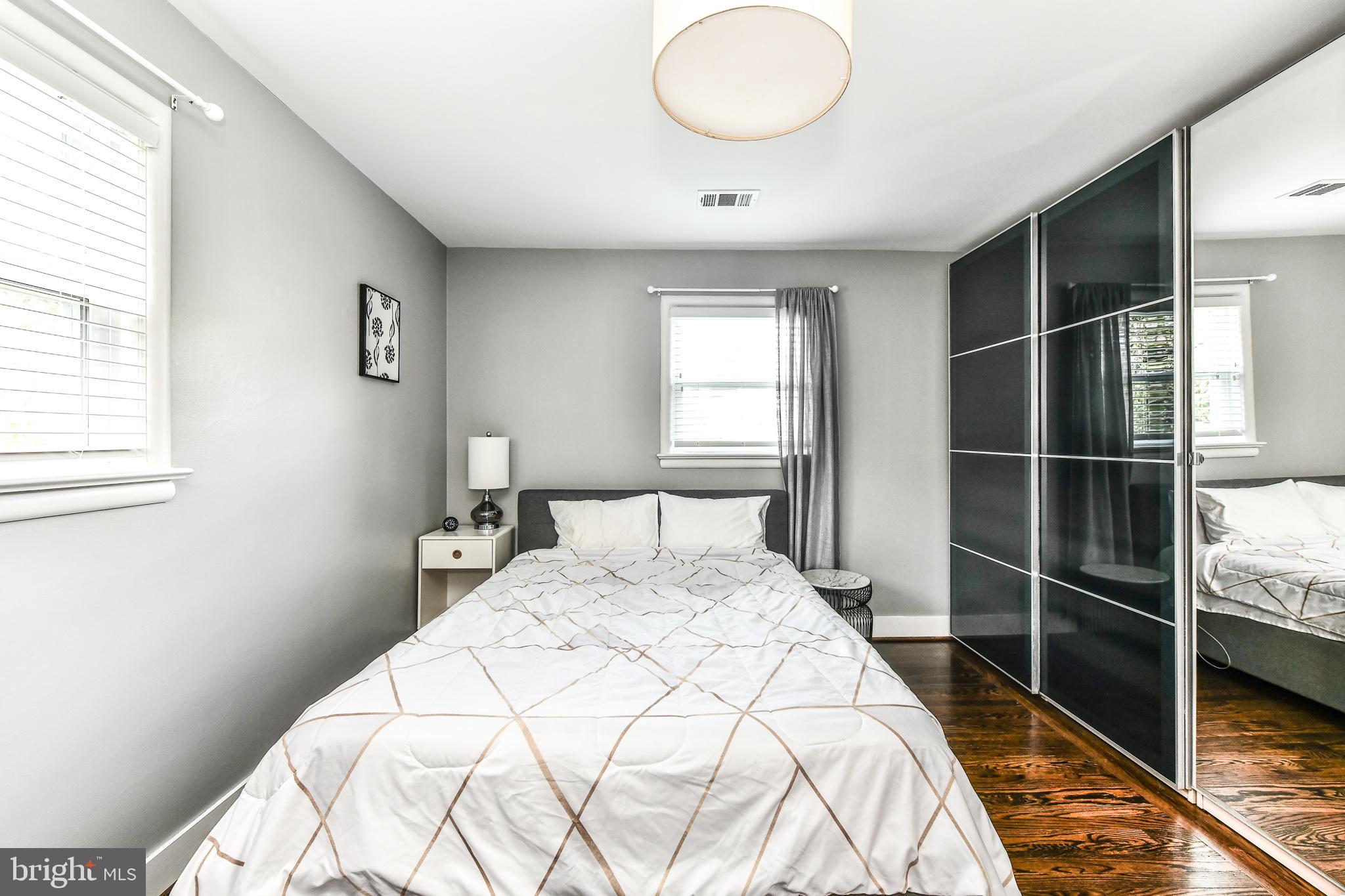 DONAHUE JOHN URBAN - Residential Lease