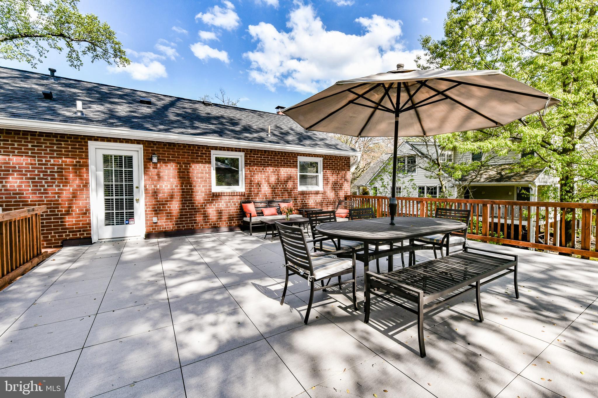 DONAHUE JOHN URBAN - Residential Lease