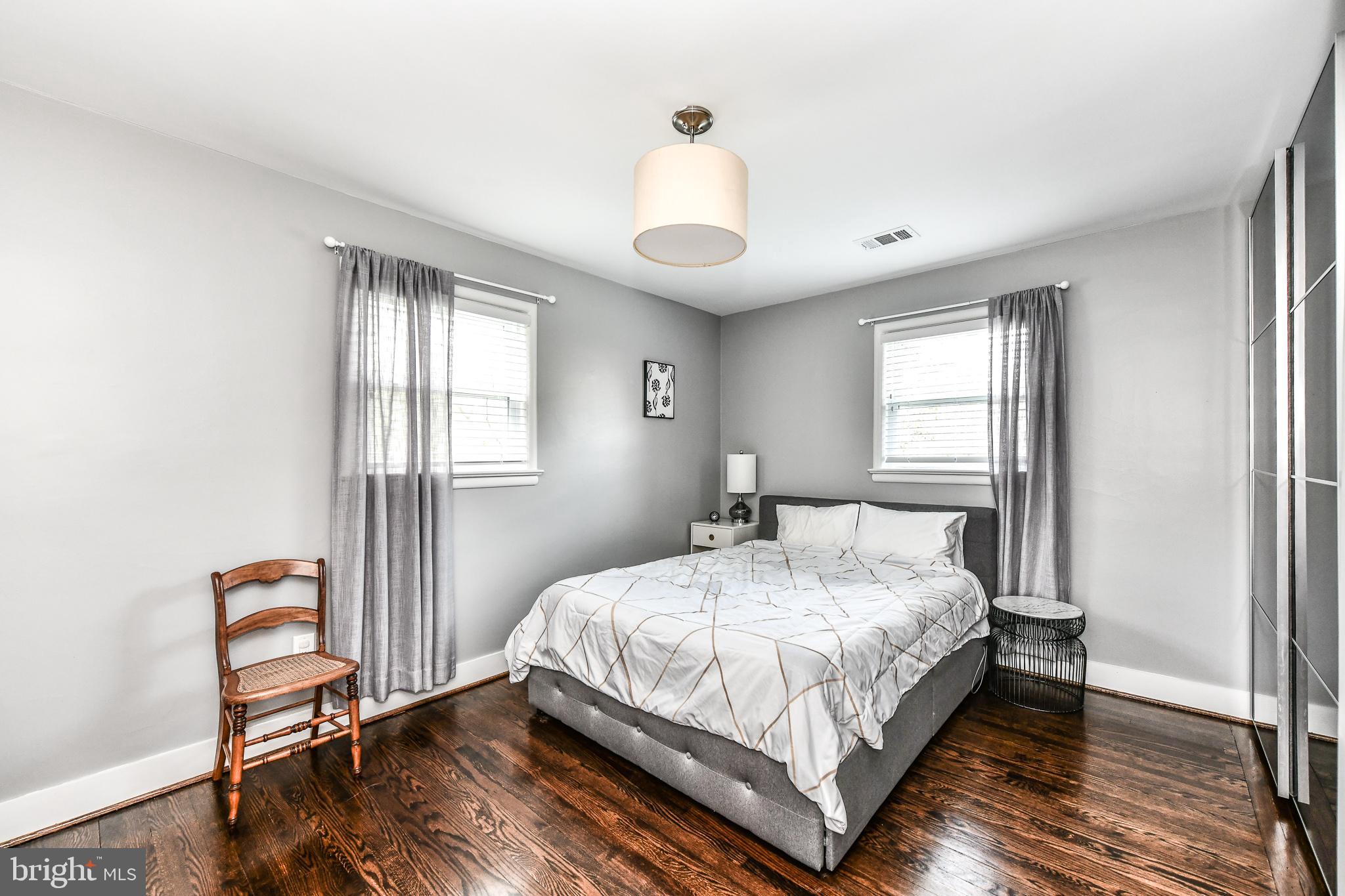 DONAHUE JOHN URBAN - Residential Lease