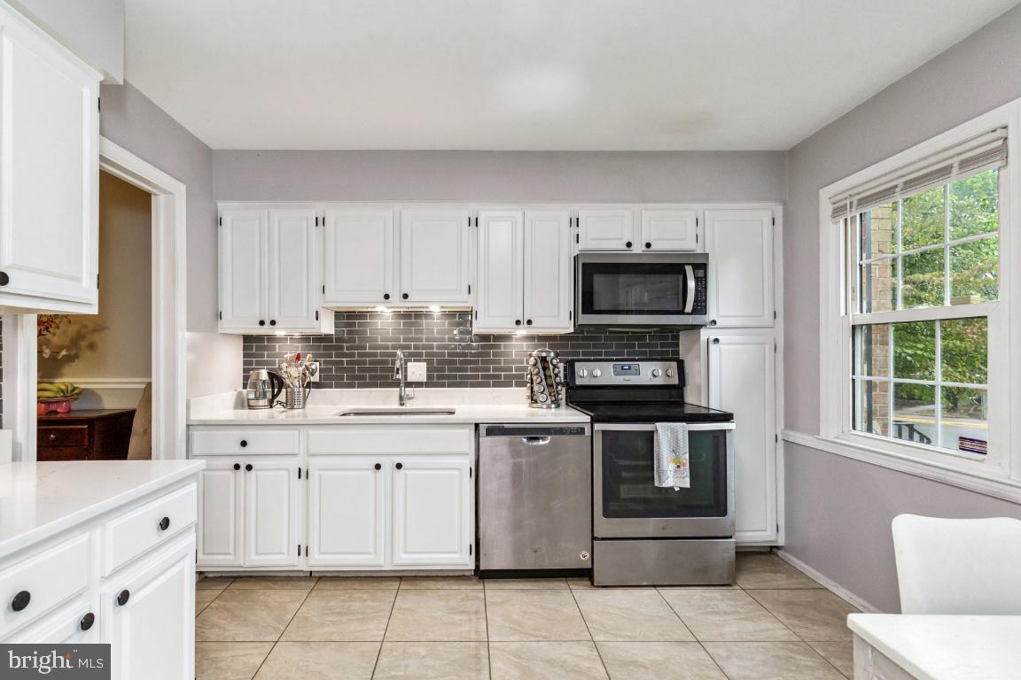 1427 ADMIRAL DRIVE