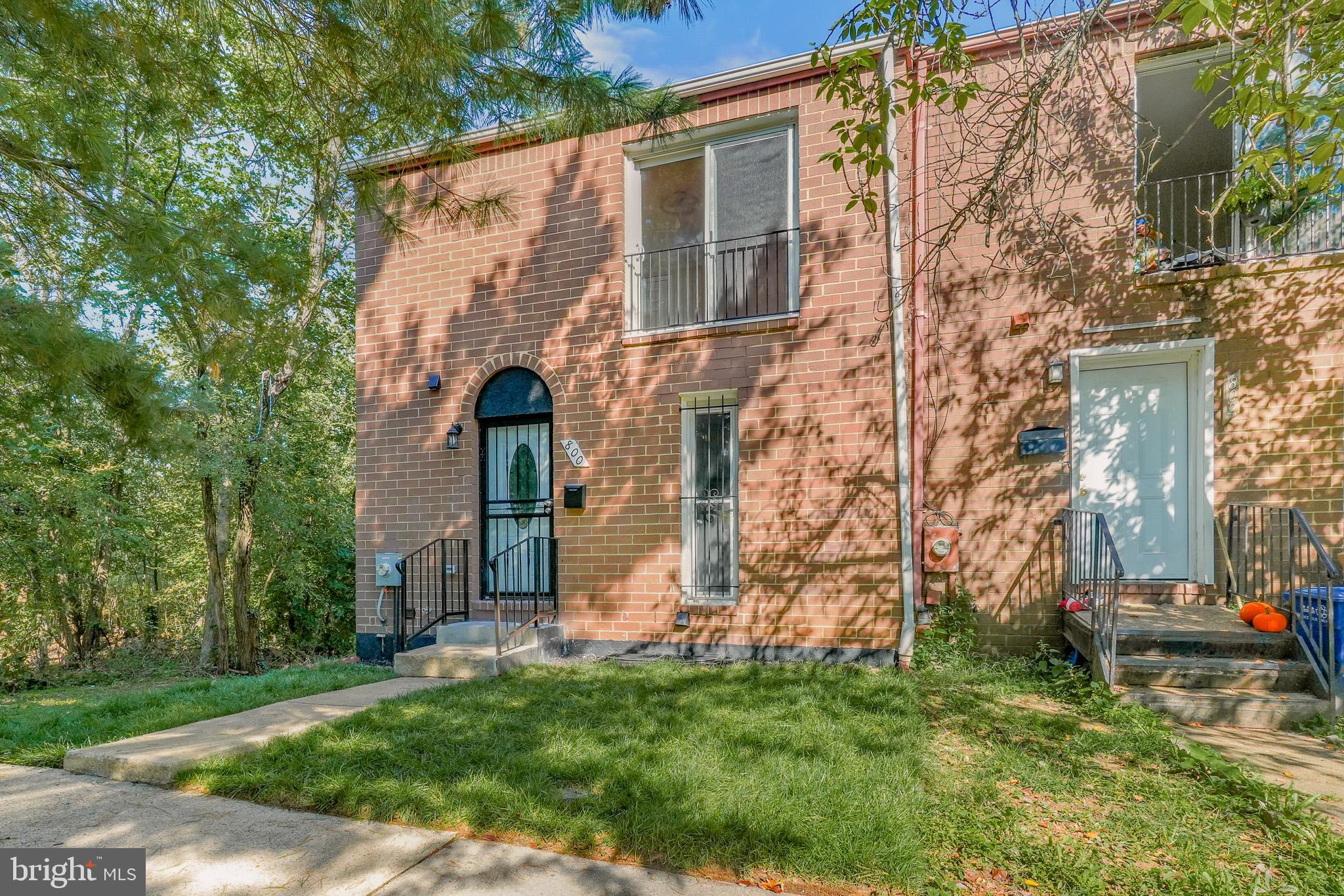 800 WHEELER HILL DRIVE SE