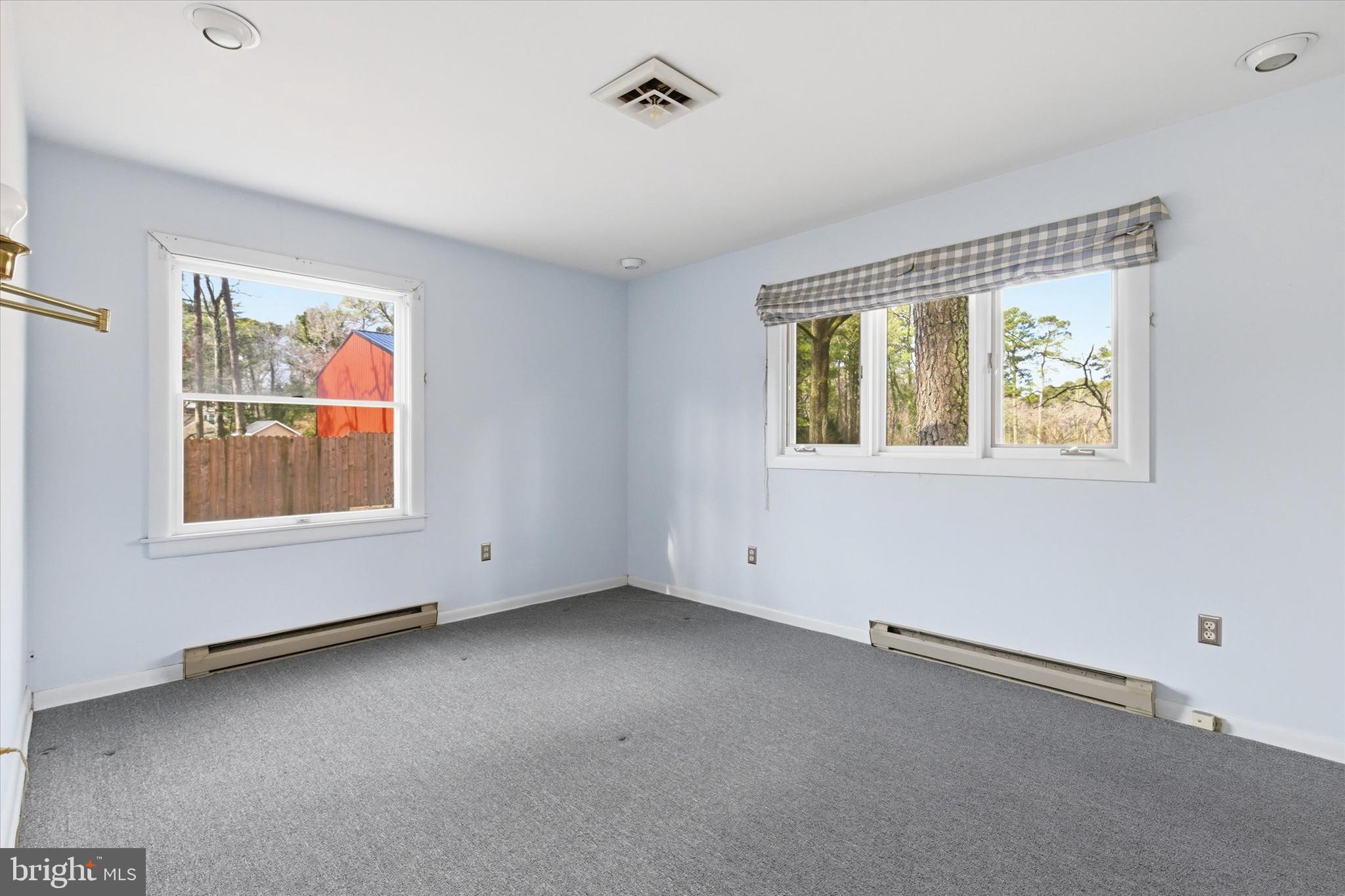 HOLLY LAKE ESTATES - Residential