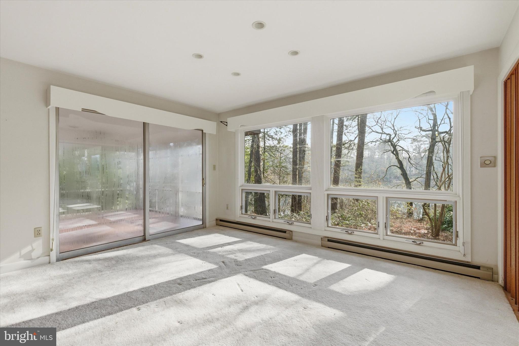 HOLLY LAKE ESTATES - Residential