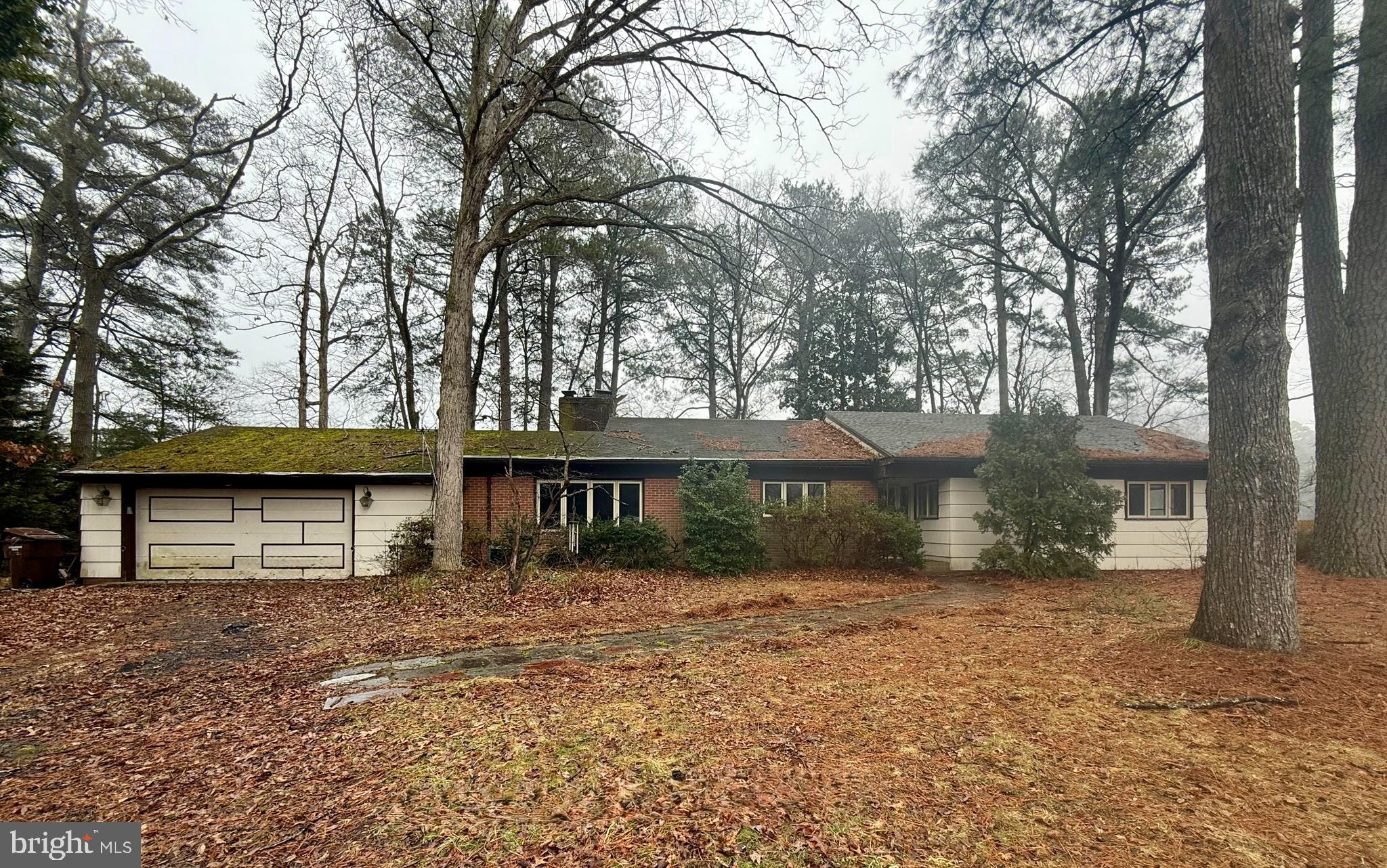 HOLLY LAKE ESTATES - Residential