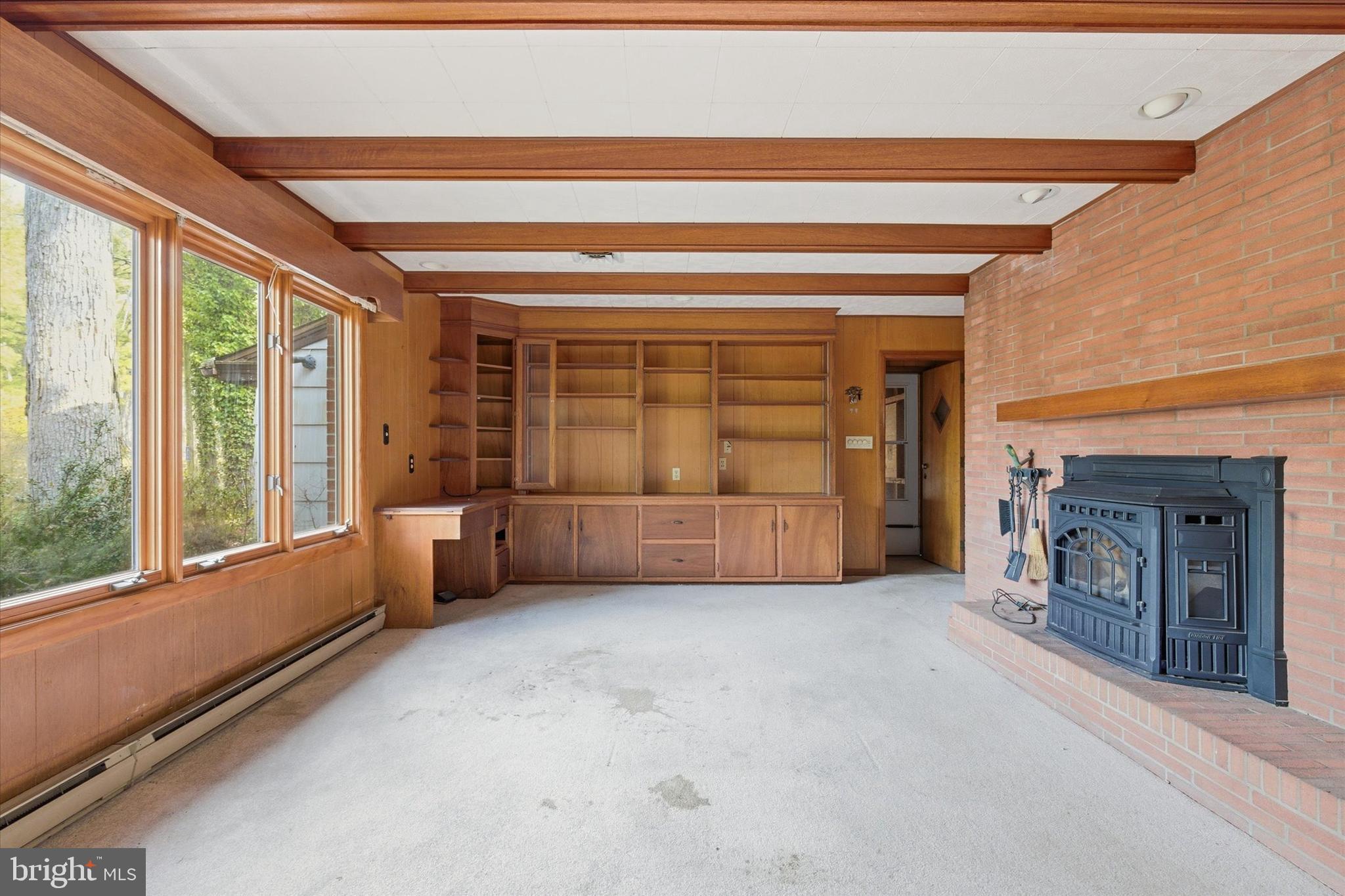 HOLLY LAKE ESTATES - Residential