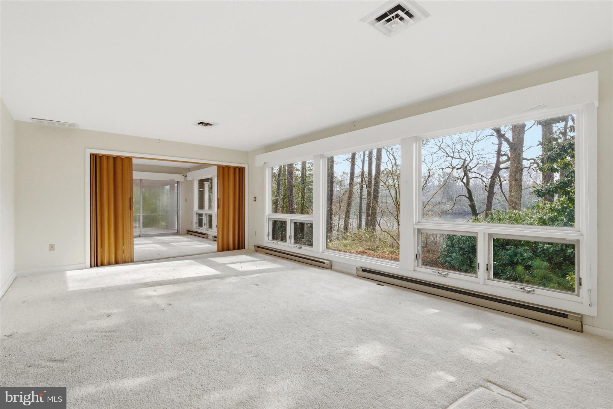 HOLLY LAKE ESTATES - Residential