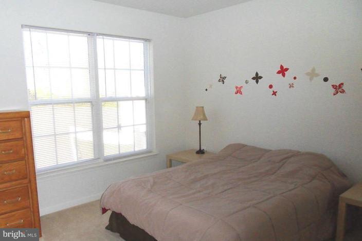 WESTBURY PUB - Residential Lease