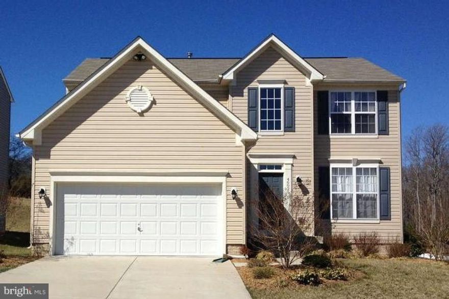 Conveniently located to NAS PAX. Well taken care of 4 bedroom 2.5 bathroom home only minutes from the local base, shopping, and more.