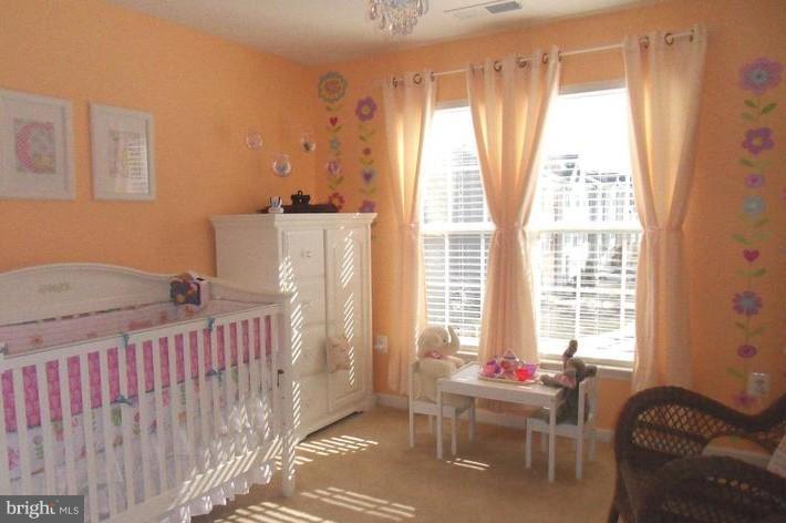 WESTBURY PUB - Residential Lease