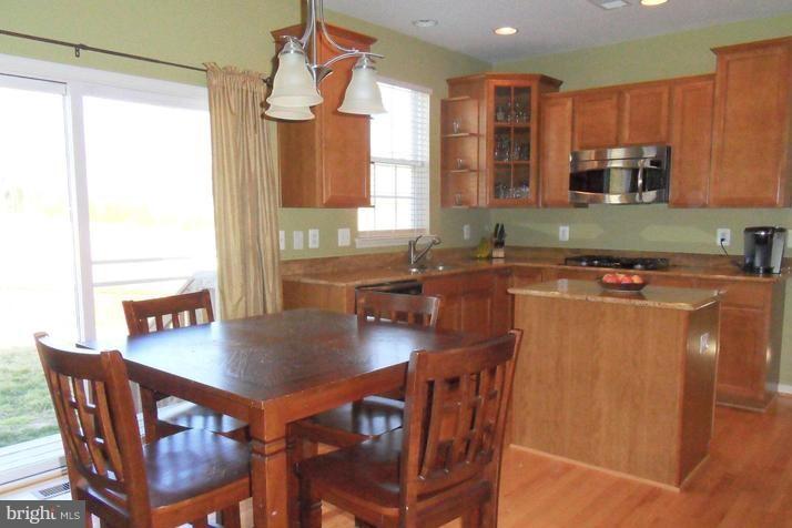 WESTBURY PUB - Residential Lease