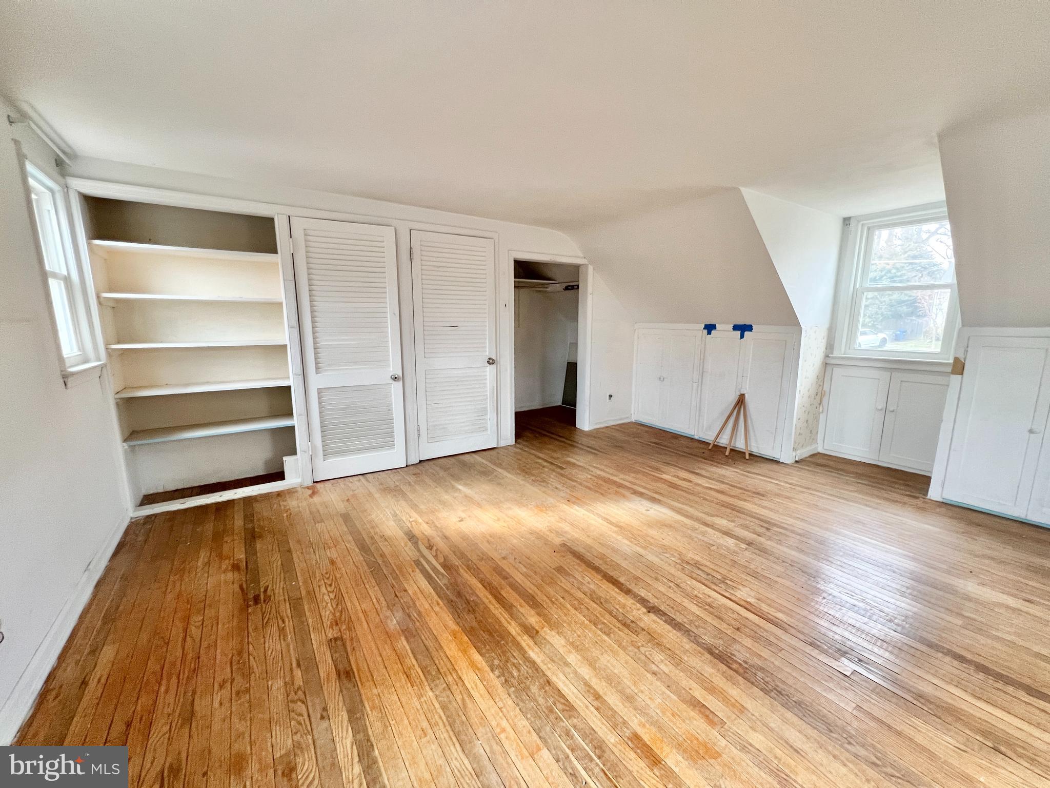 OAK KNOLL - Residential