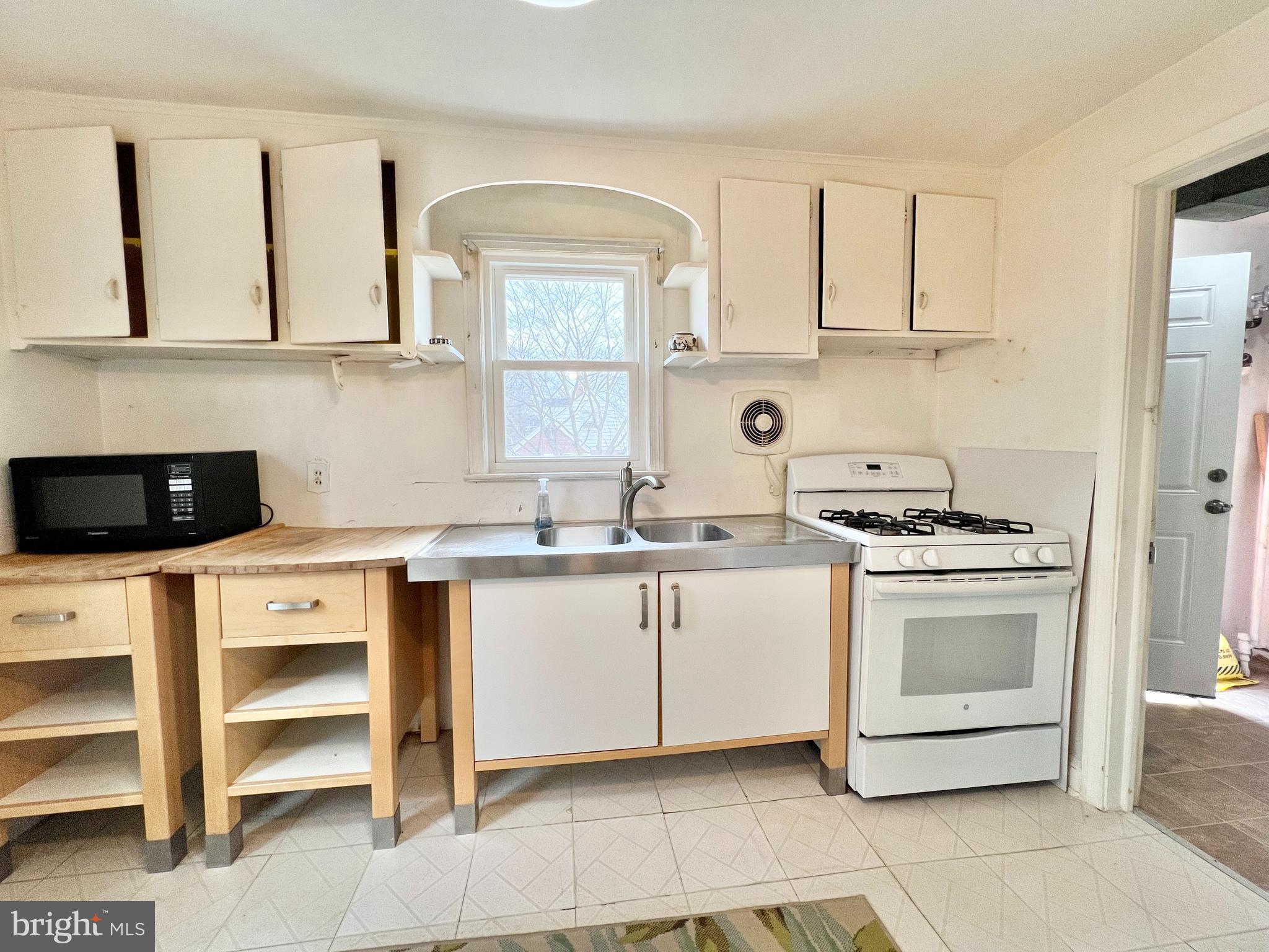 OAK KNOLL - Residential