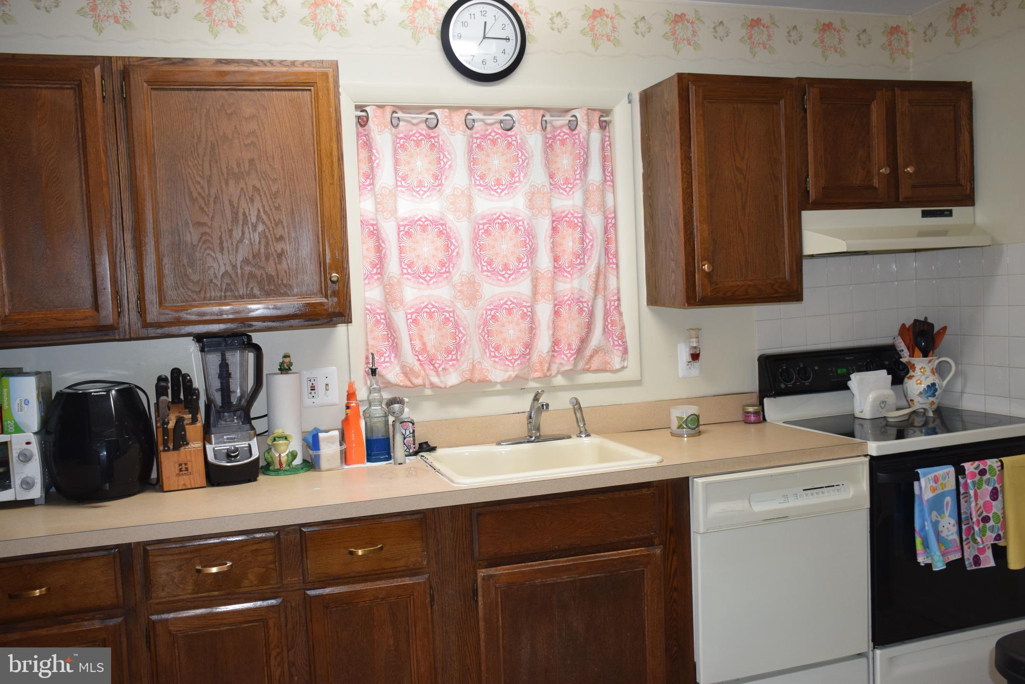 ROLLING ACRES - Residential