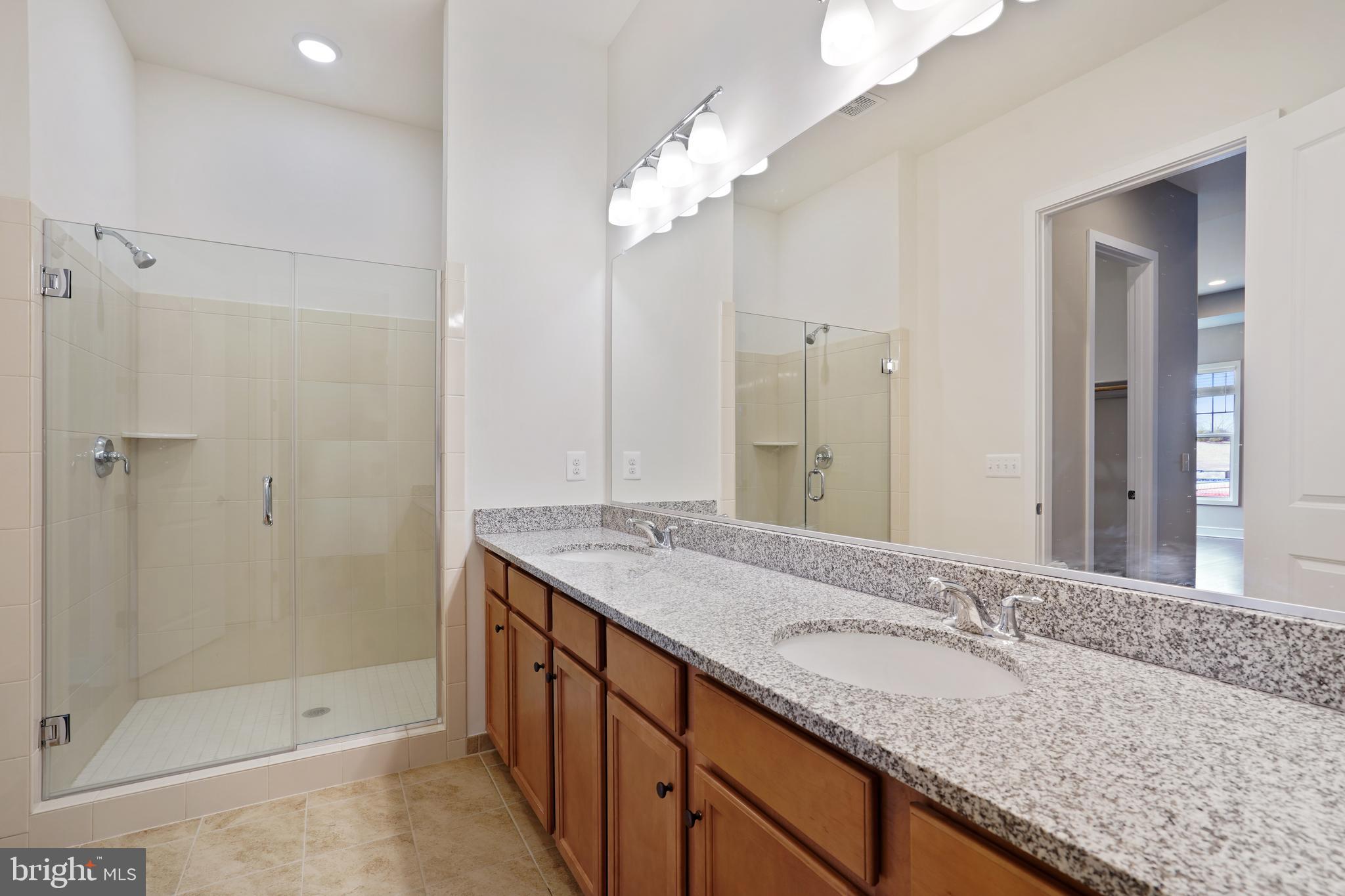 MEADOWBROOK - Residential