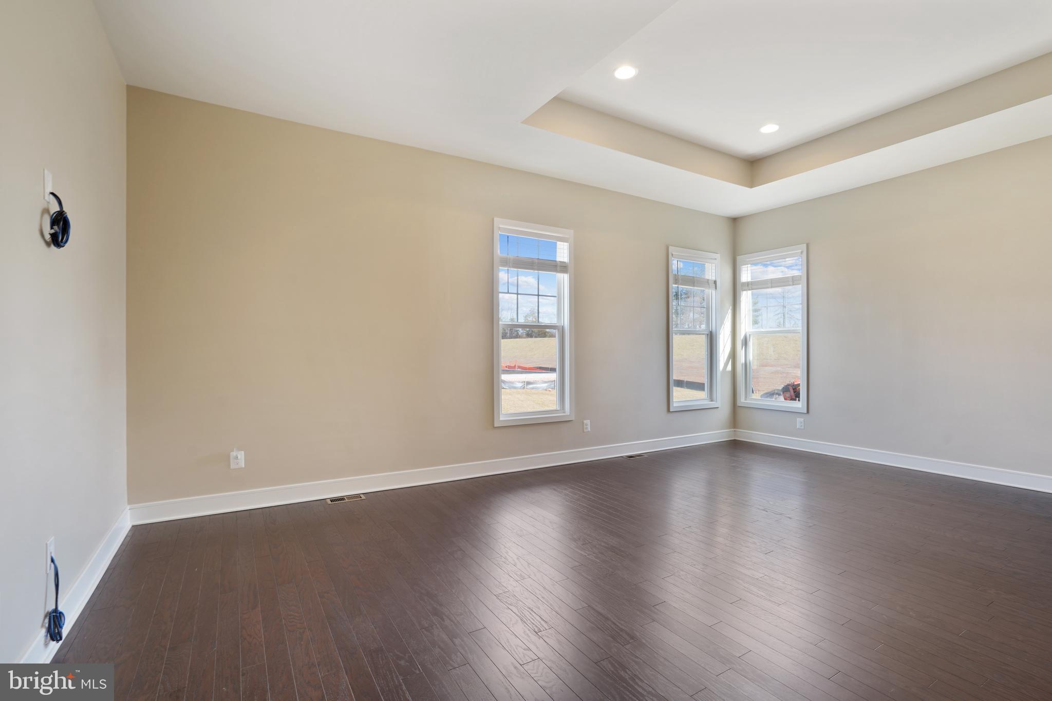 MEADOWBROOK - Residential