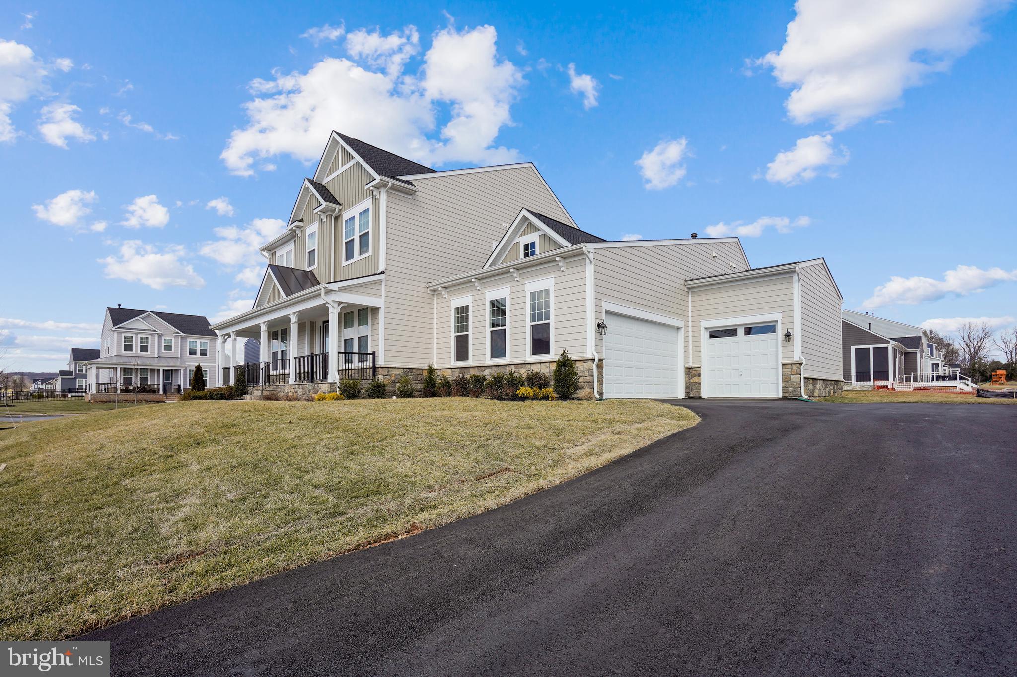 MEADOWBROOK - Residential