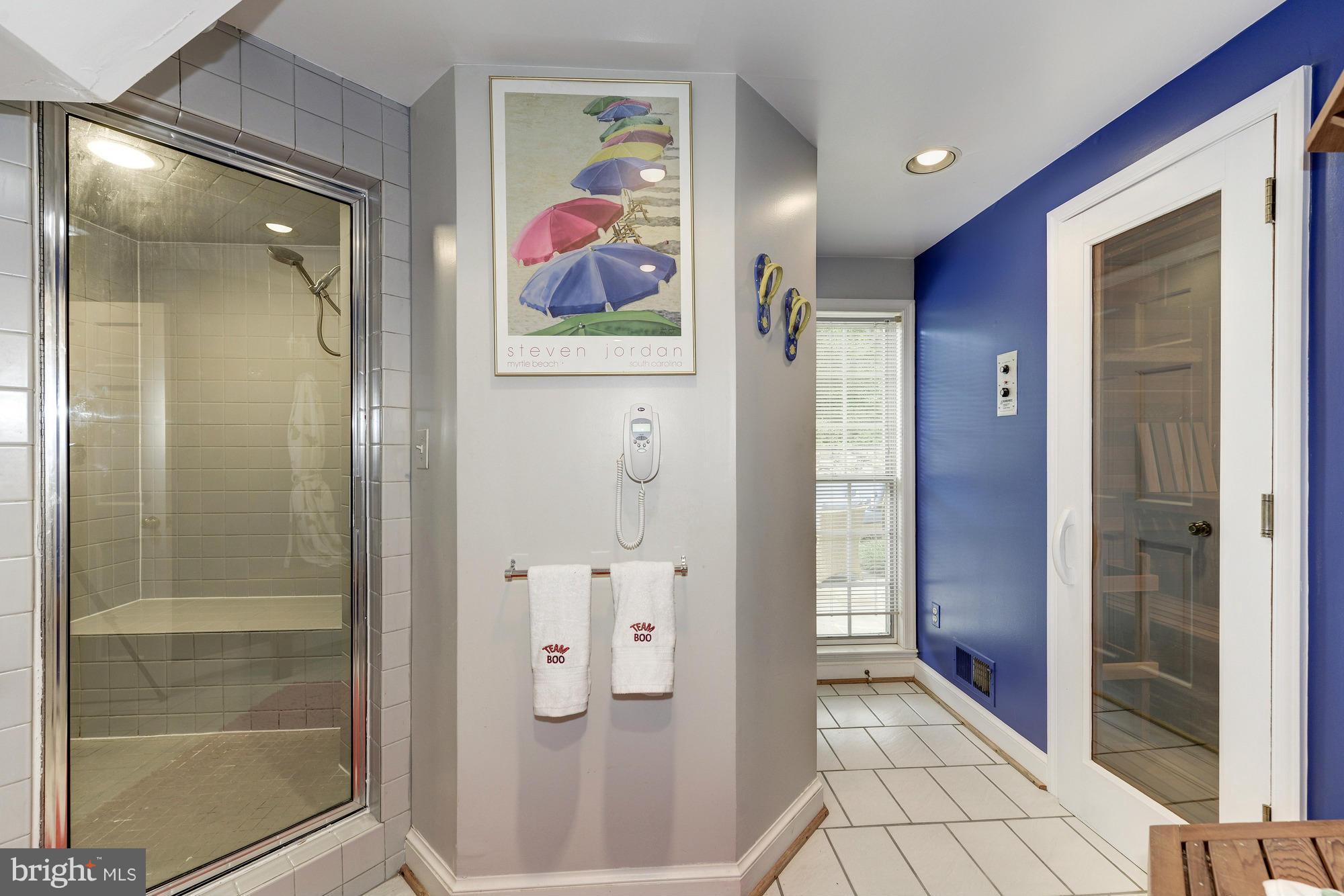 RIVER OAKS - Residential