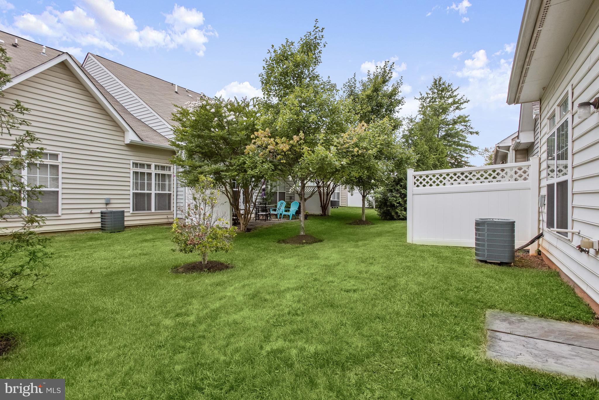 PINES OF LAUREL-PLAT 13- - Residential