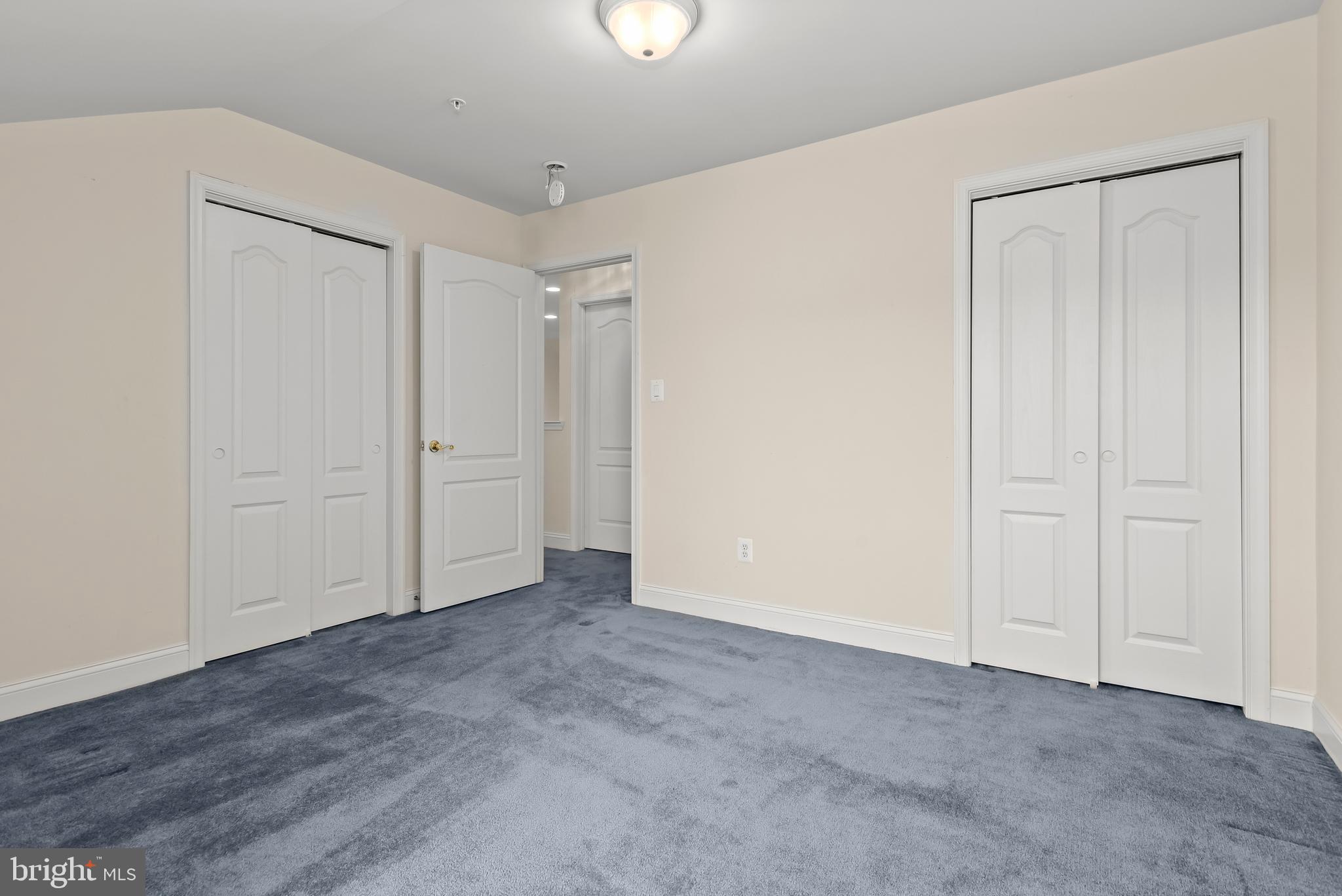 PINES OF LAUREL-PLAT 13- - Residential