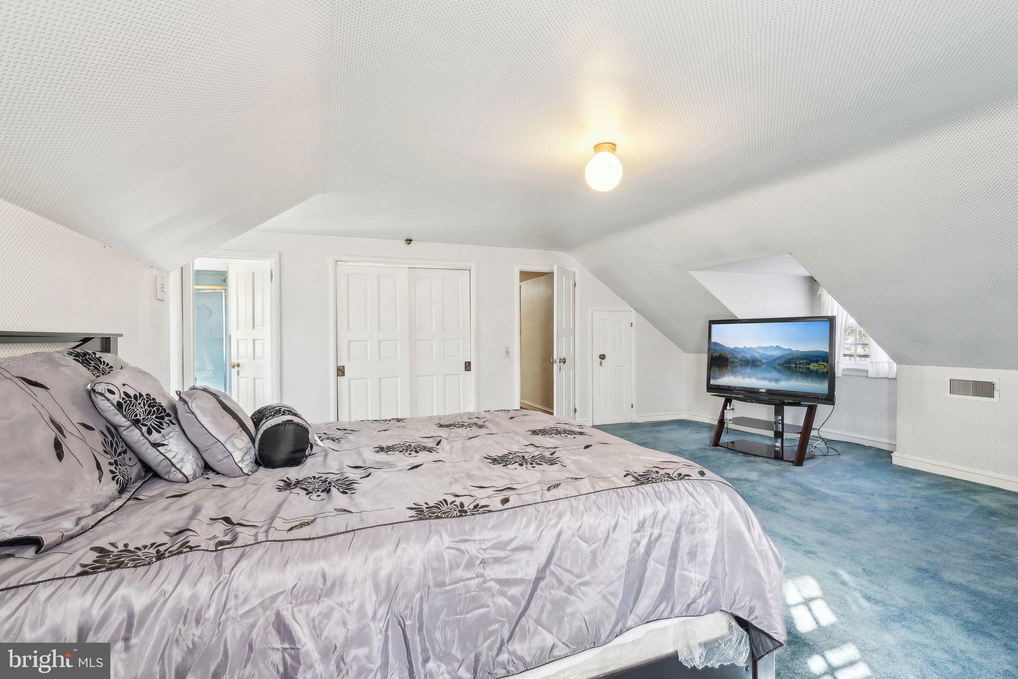 ELKINS PARK - Residential